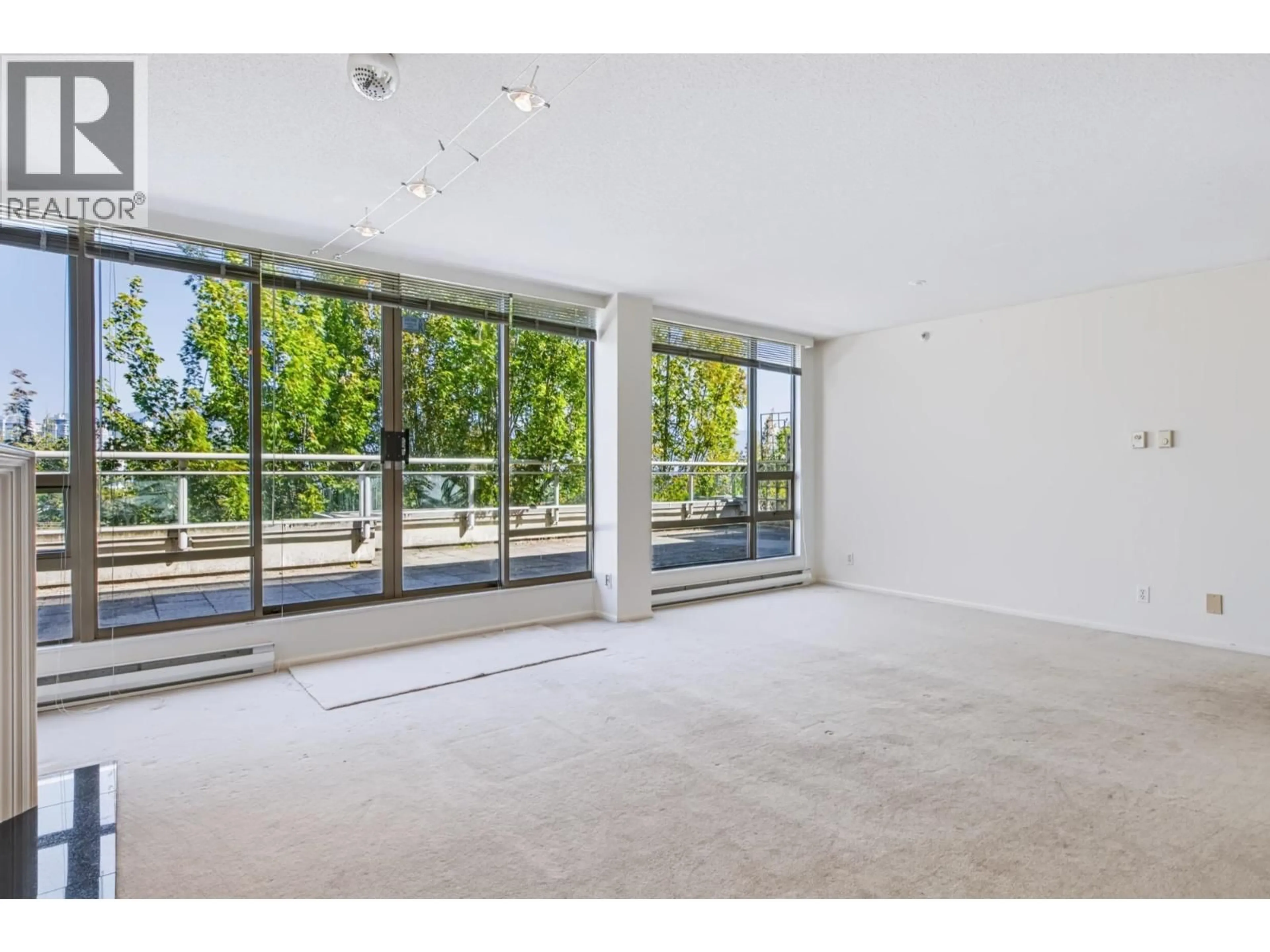 Indoor foyer for PH1 - 2438 HEATHER STREET, Vancouver British Columbia V5Z3H9