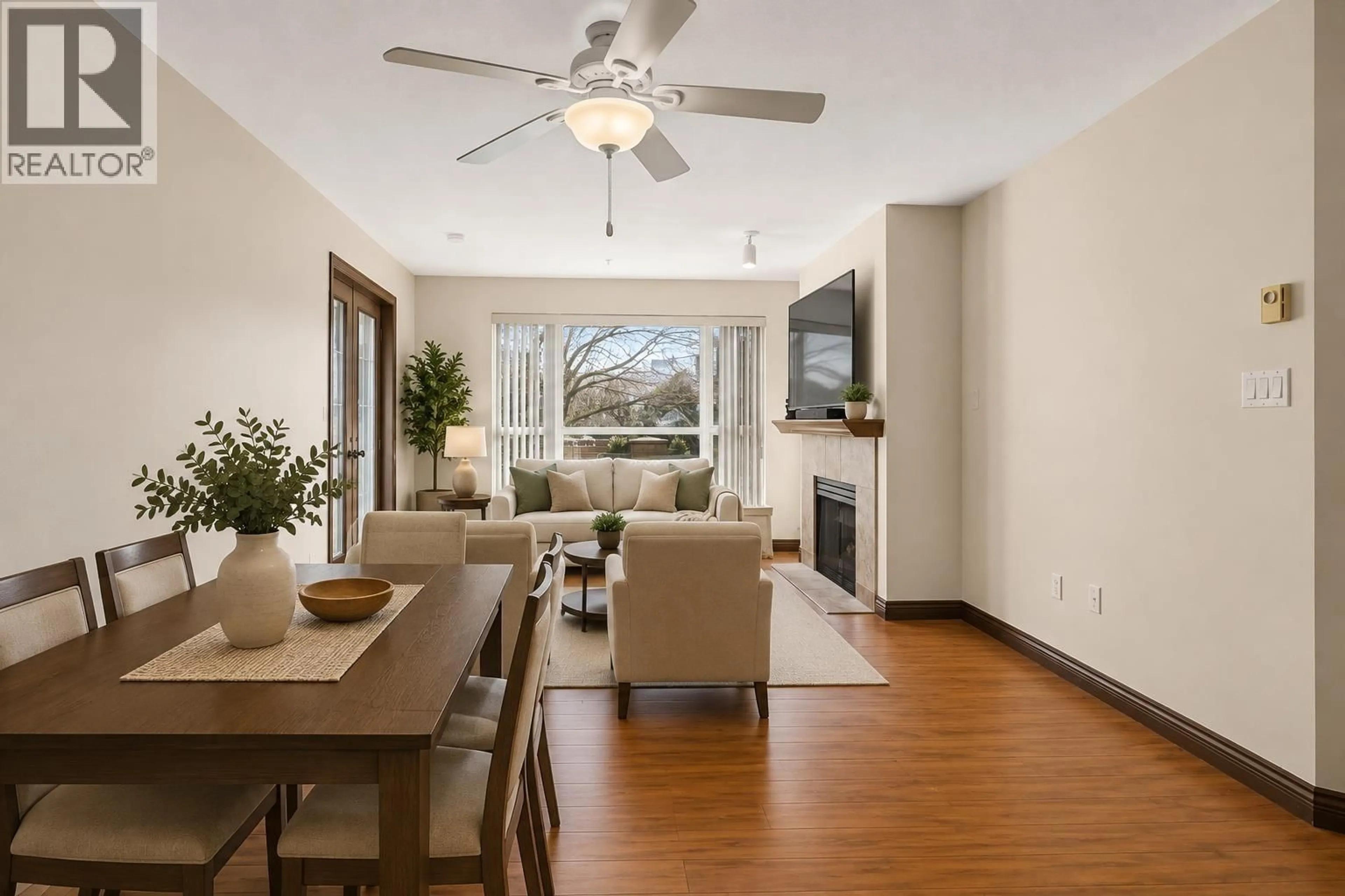 Living room with furniture, unknown for 122 - 2551 PARKVIEW LANE, Port Coquitlam British Columbia V3C6J8