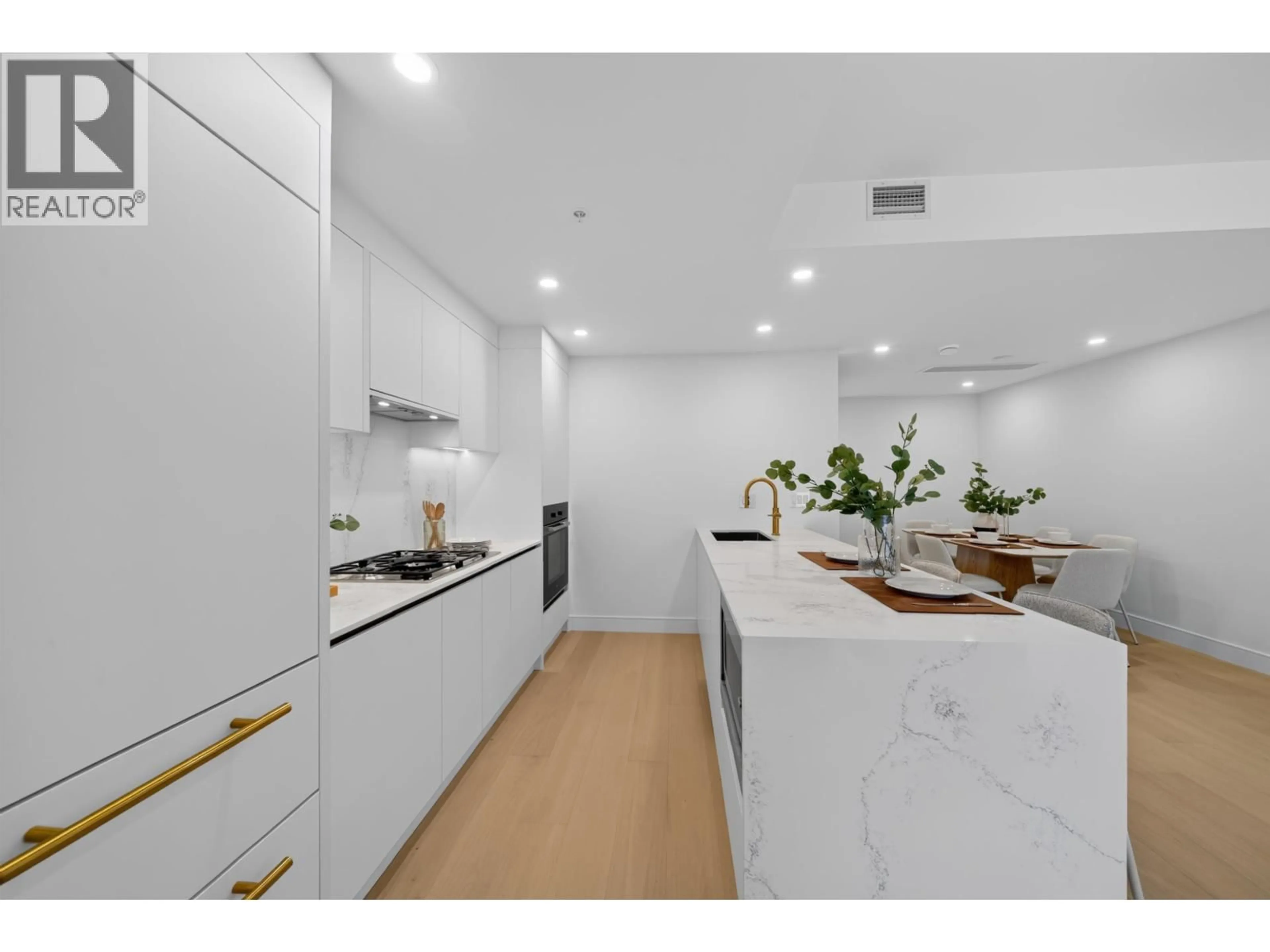 Unknown for 110 - 918 32ND AVENUE, Vancouver British Columbia V5Z2K2