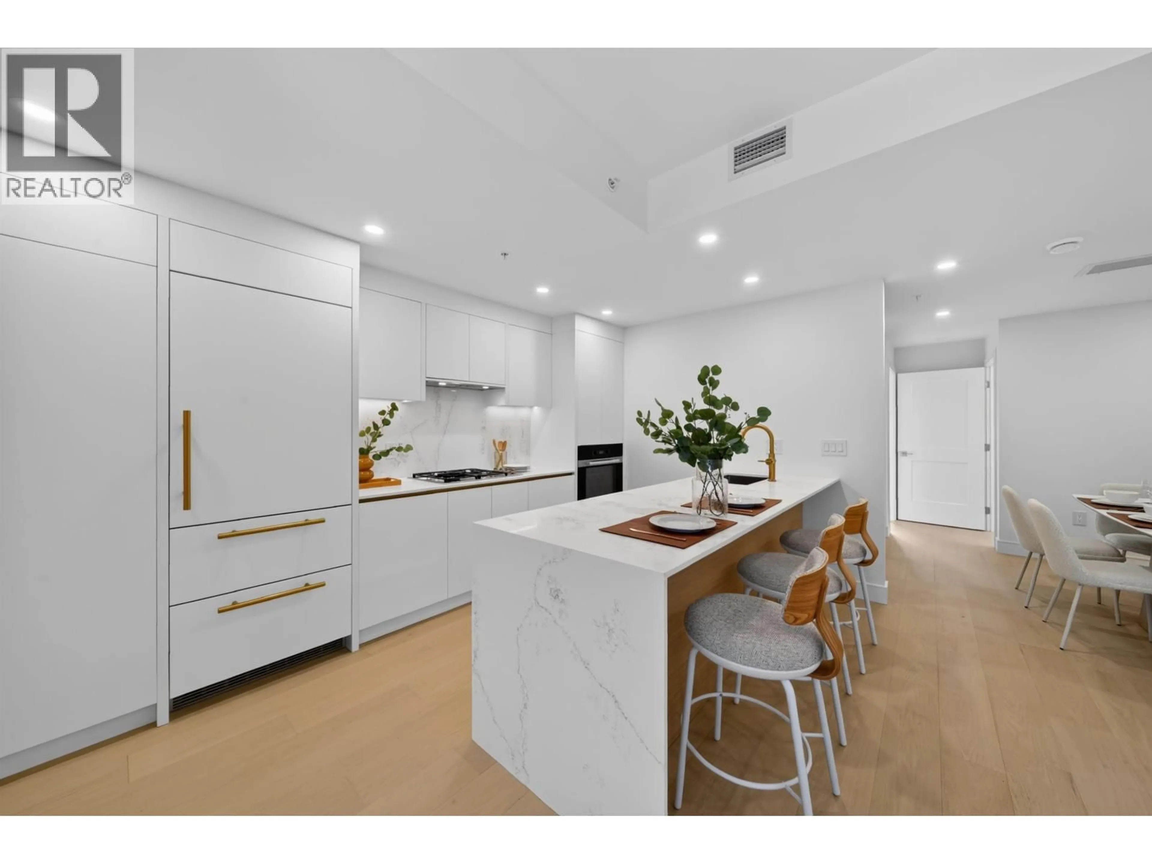 Open concept kitchen, unknown for 110 - 918 32ND AVENUE, Vancouver British Columbia V5Z2K2