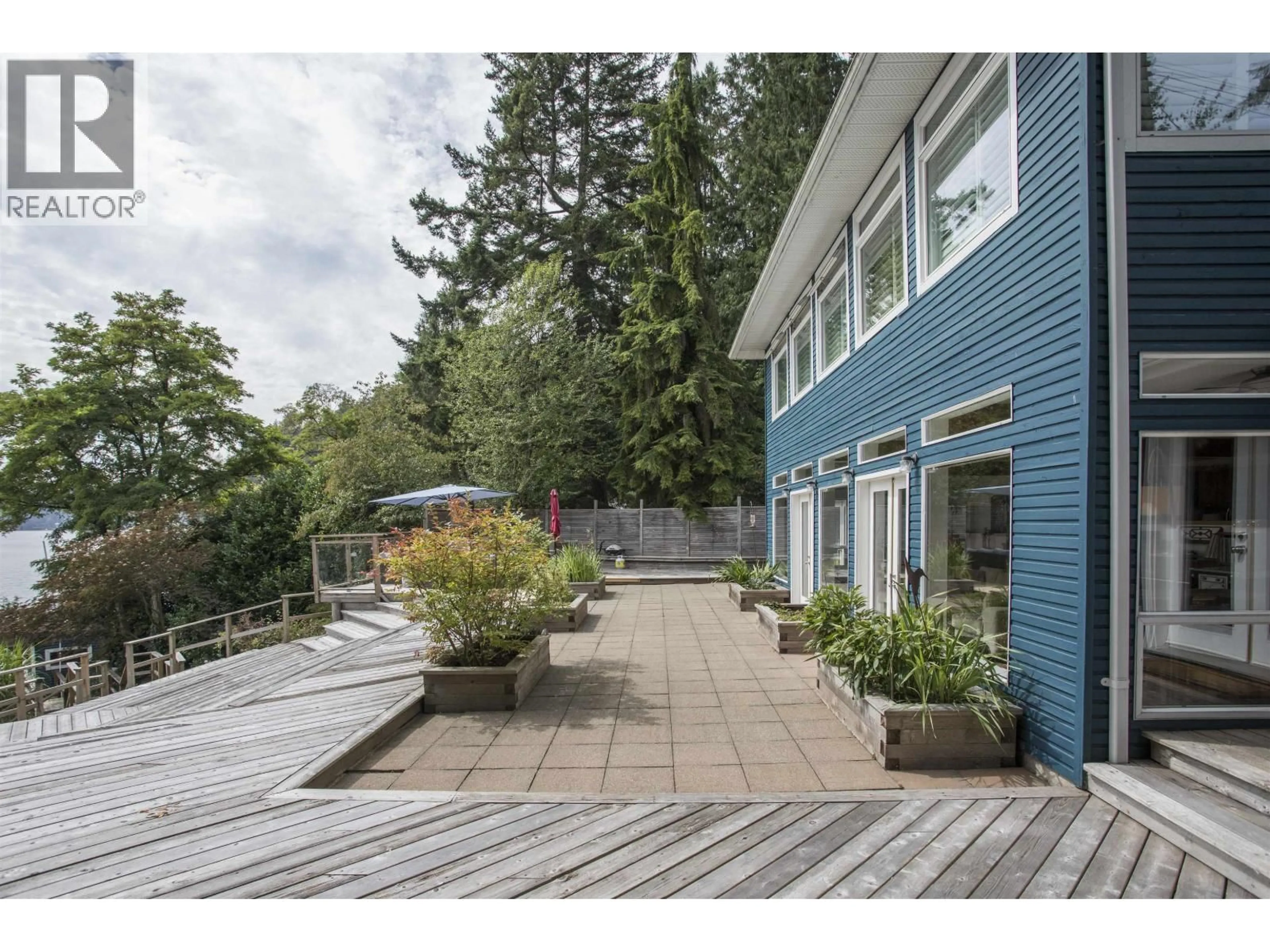 Patio, unknown for 5439 INDIAN RIVER DRIVE, North Vancouver British Columbia V7G2T7