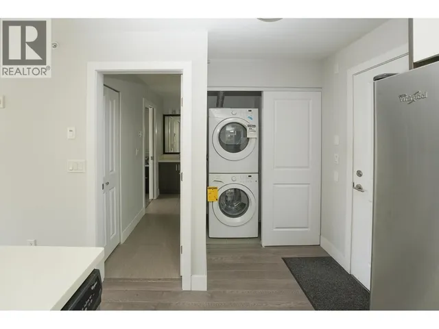 403 - 2408 BROADWAY, Vancouver 2
