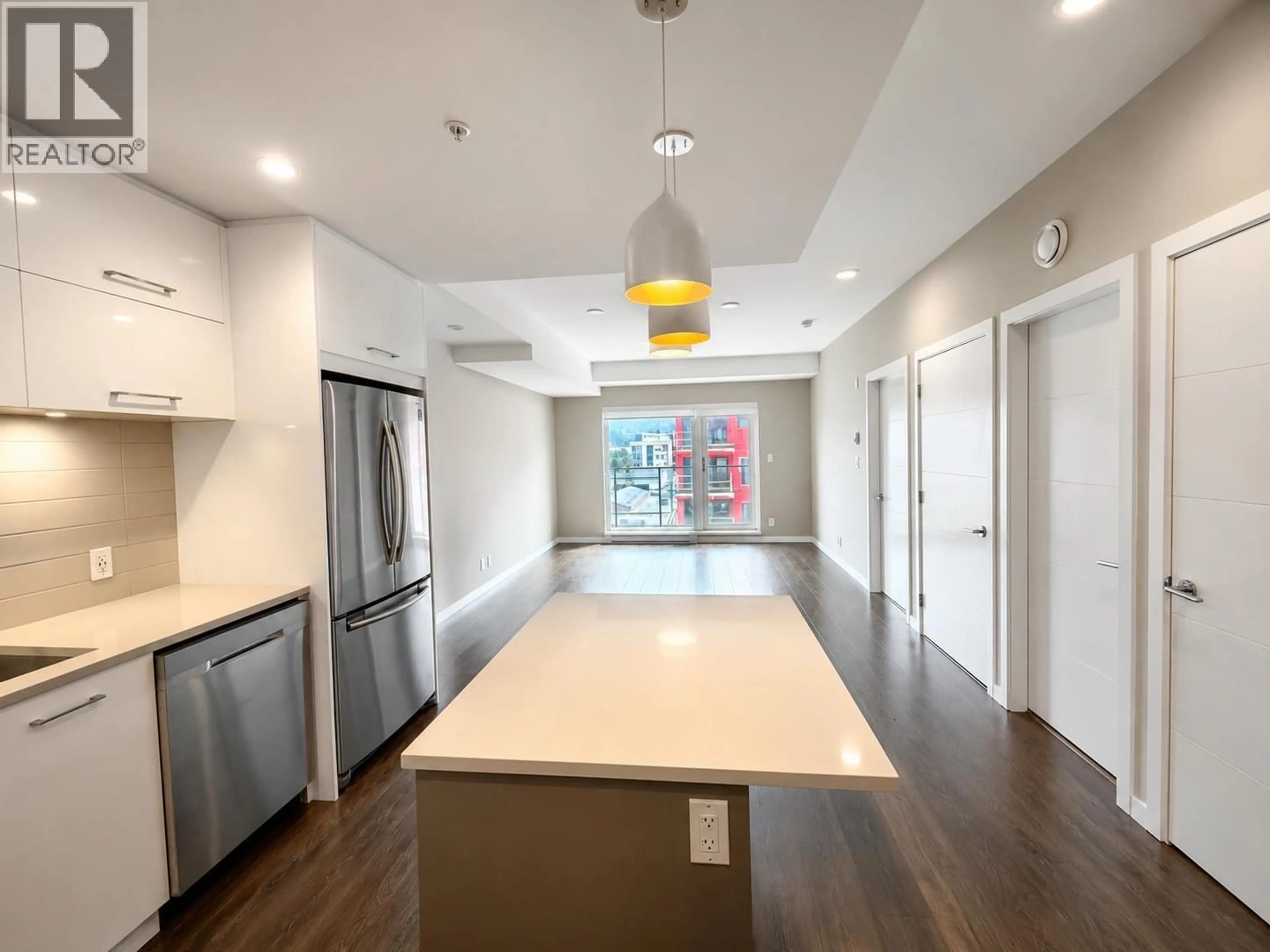 Open concept kitchen, unknown for 512 - 38033 SECOND AVENUE, Squamish British Columbia V8B0C4