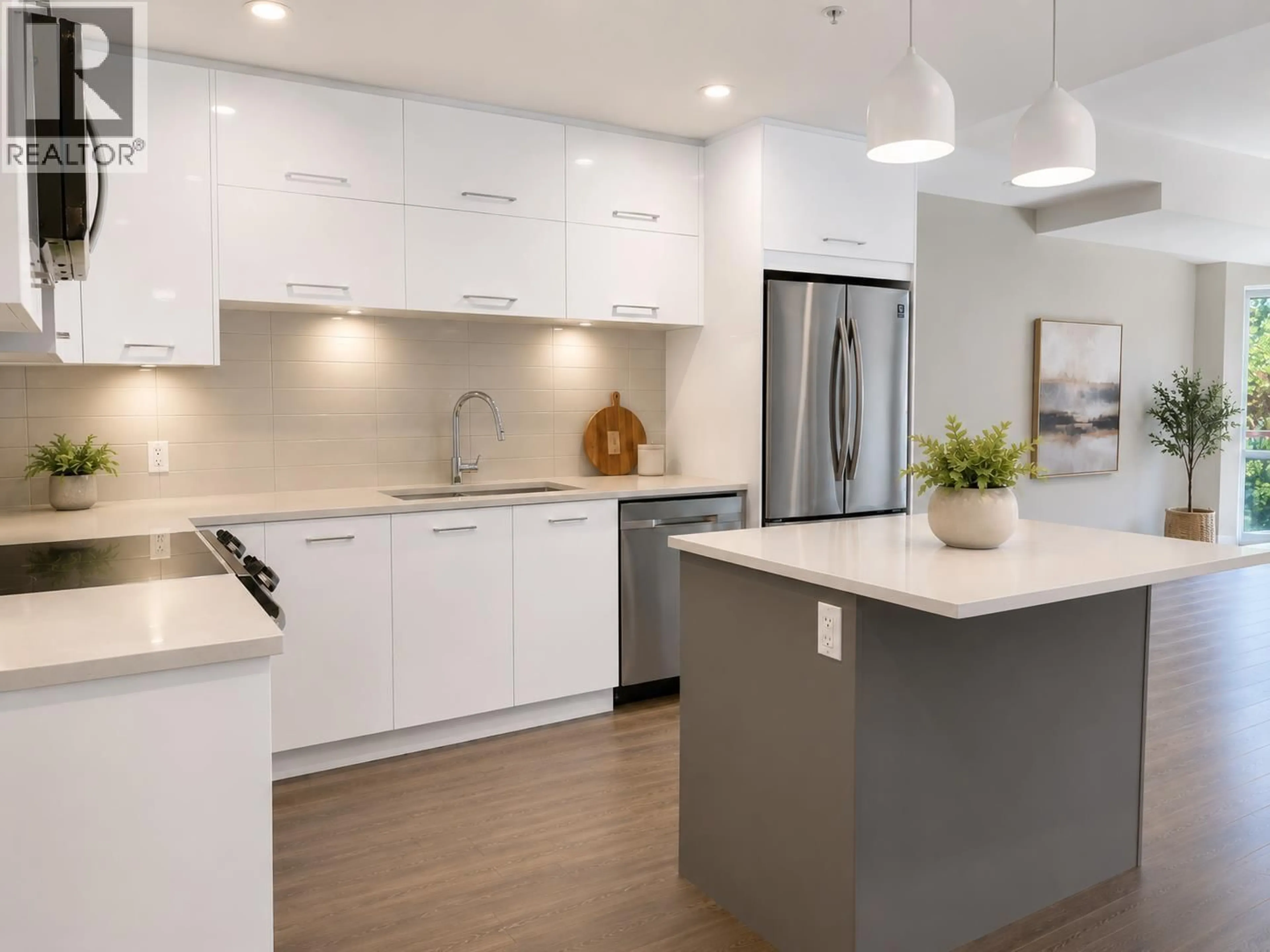 Open concept kitchen, unknown for 512 - 38033 SECOND AVENUE, Squamish British Columbia V8B0C4