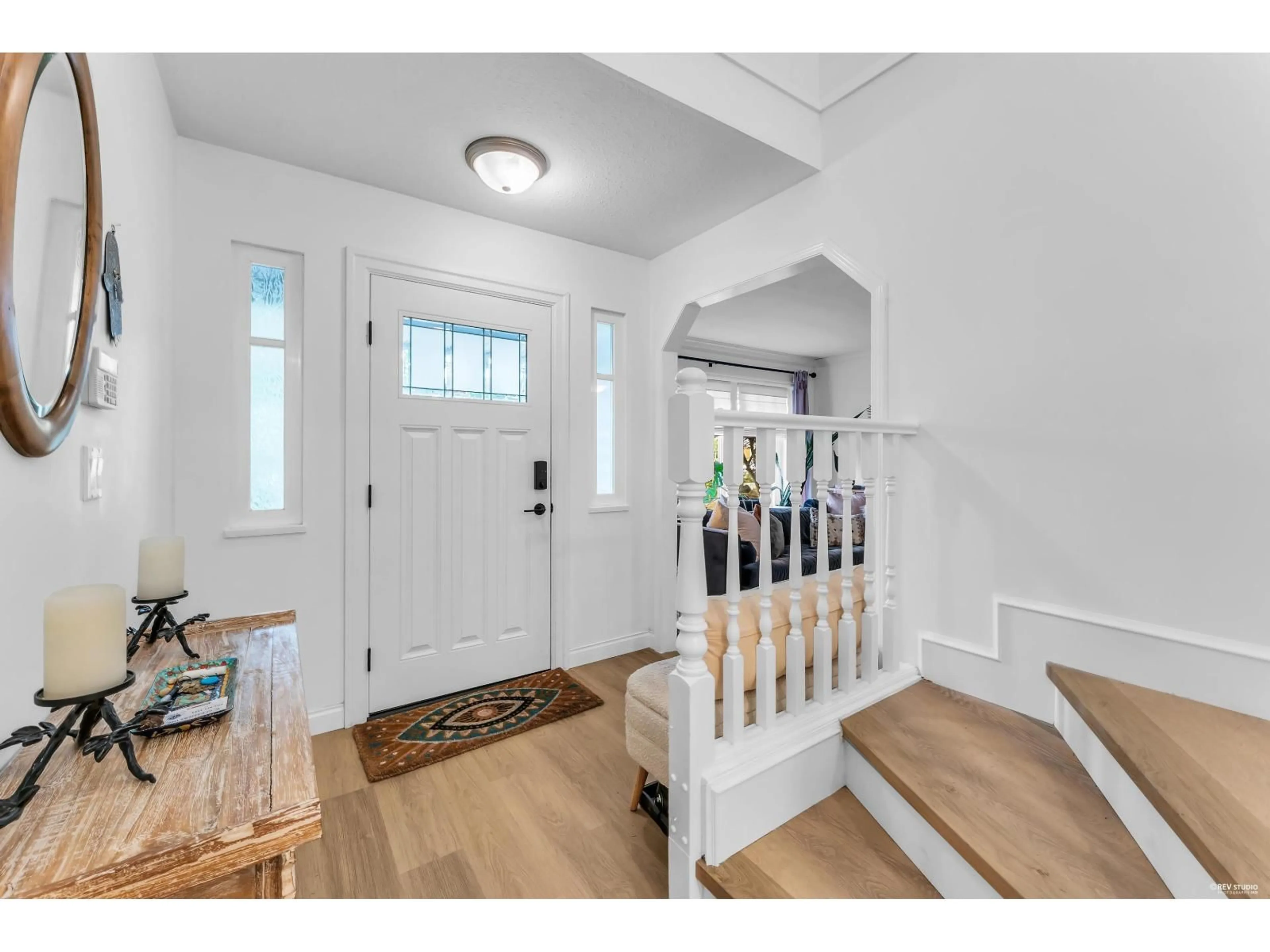 Indoor entryway for 9457 215A STREET, Langley British Columbia V1M2A5