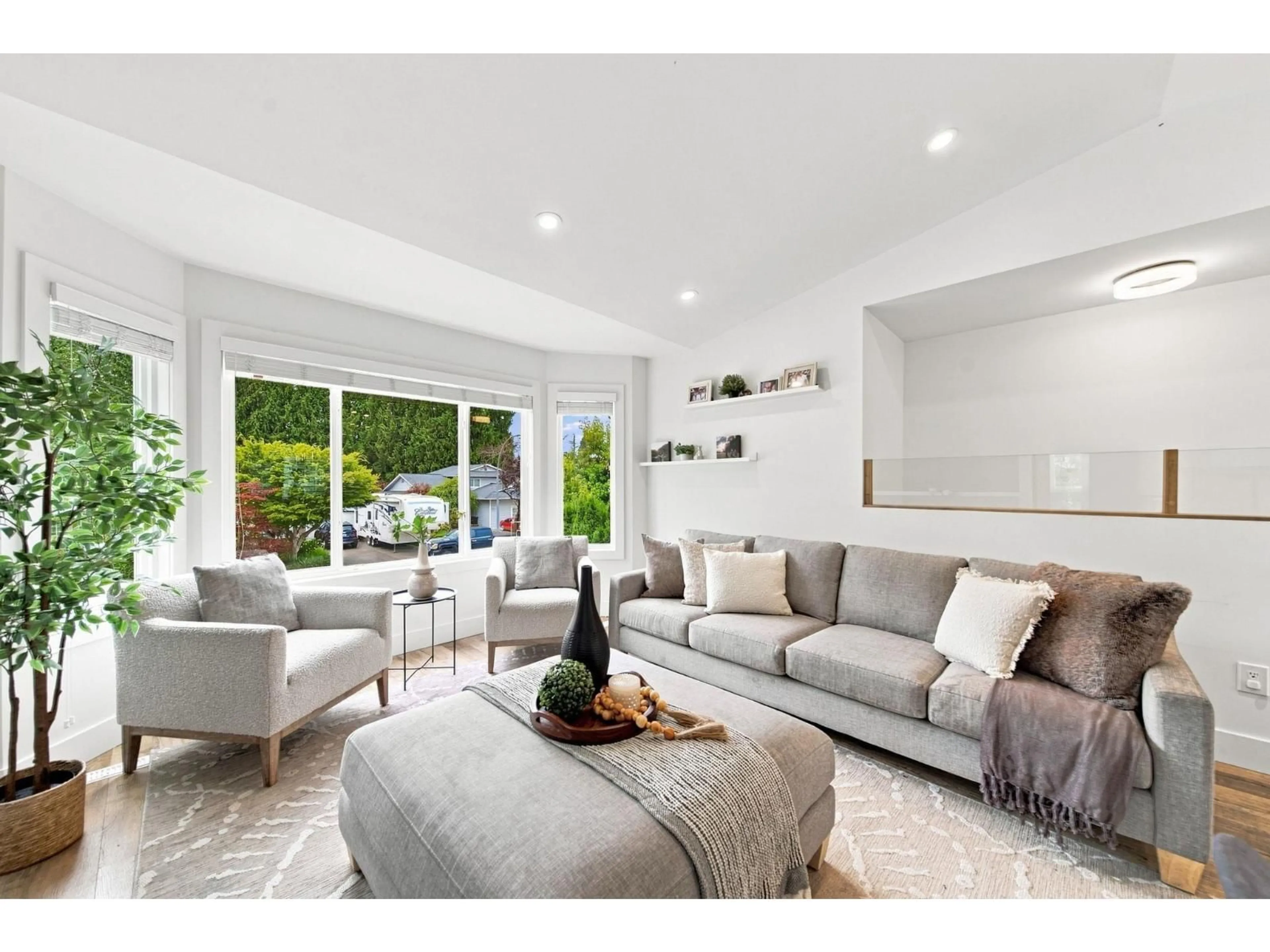 Living room with furniture, unknown for 9466 209A STREET, Langley British Columbia V1M2A9