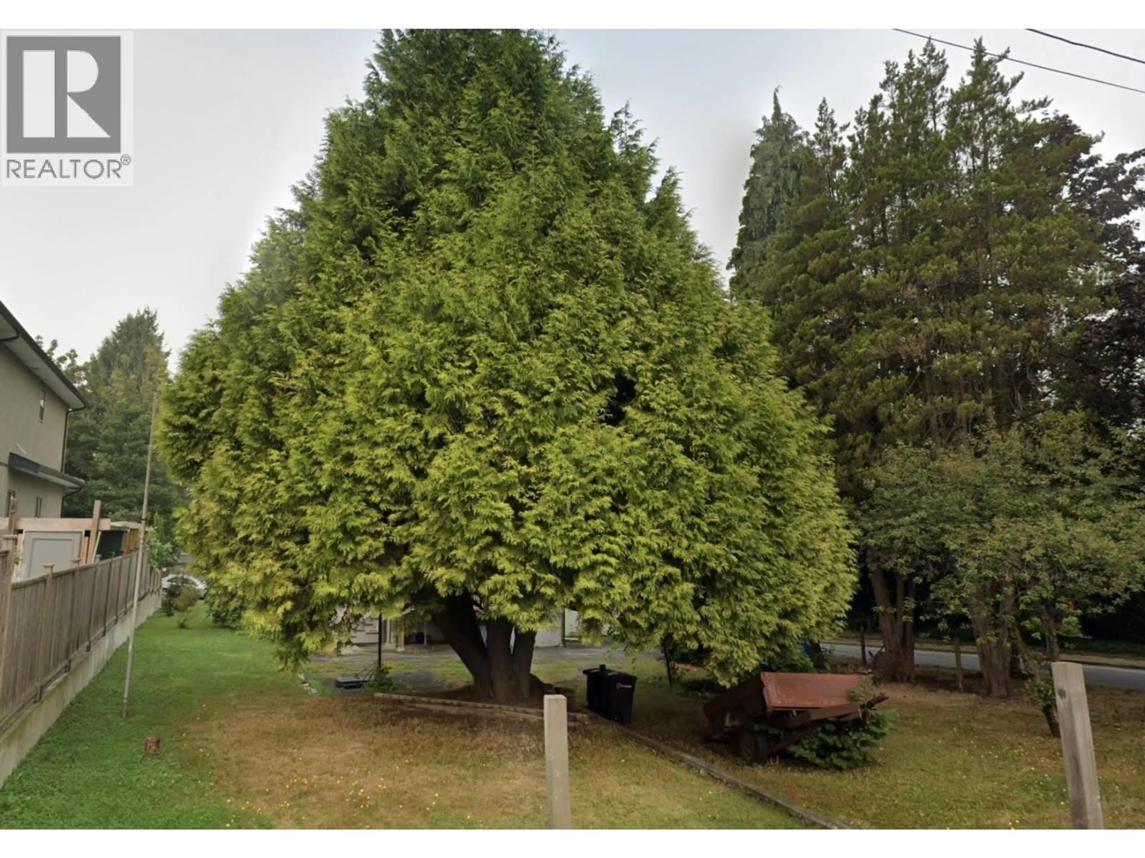 Unknown for 4910 WILLINGDON AVENUE, Burnaby British Columbia V5G3H8