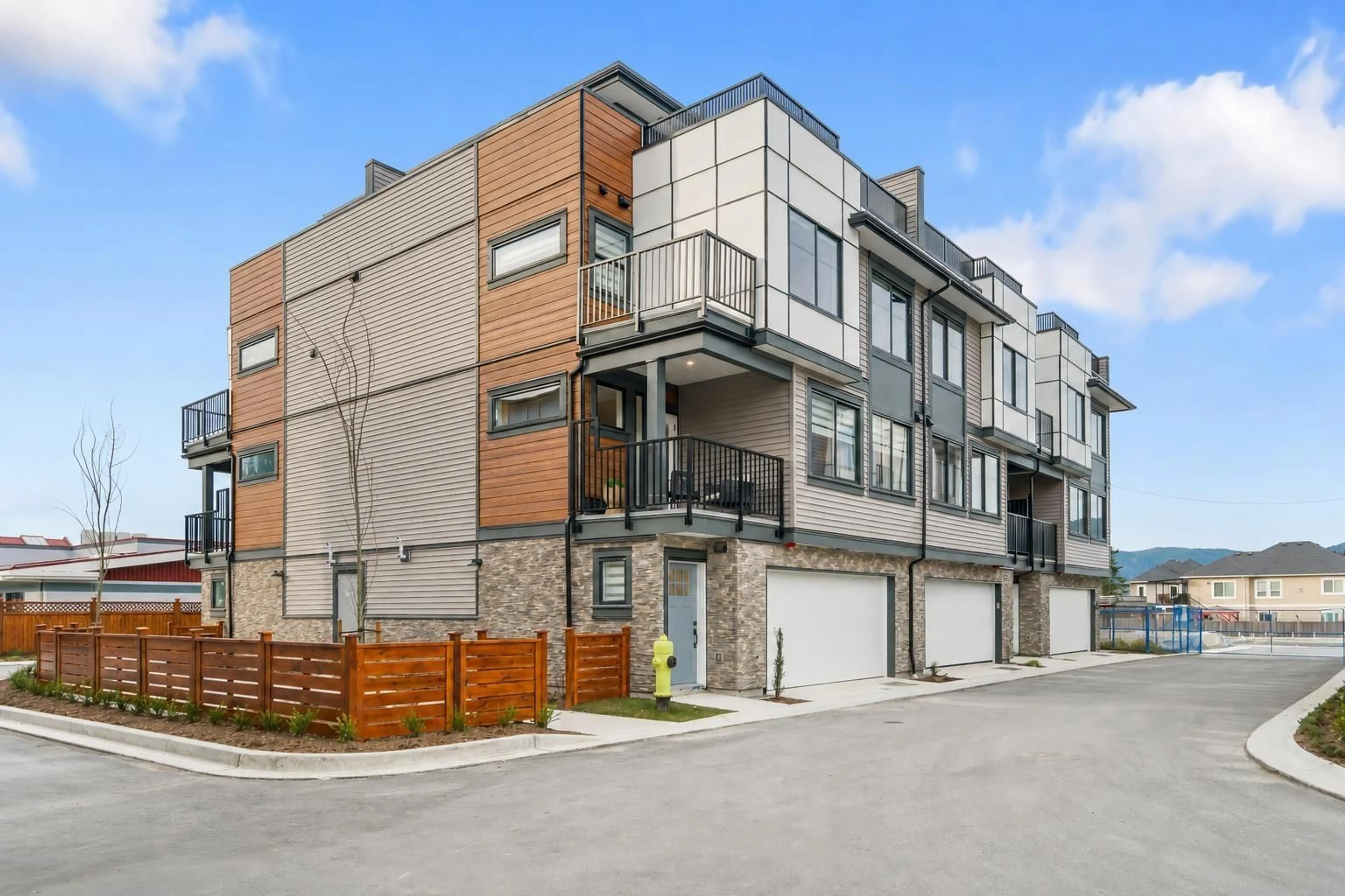 Unknown for 21 - 32929 CHERRY AVENUE, Mission British Columbia V2V2V1
