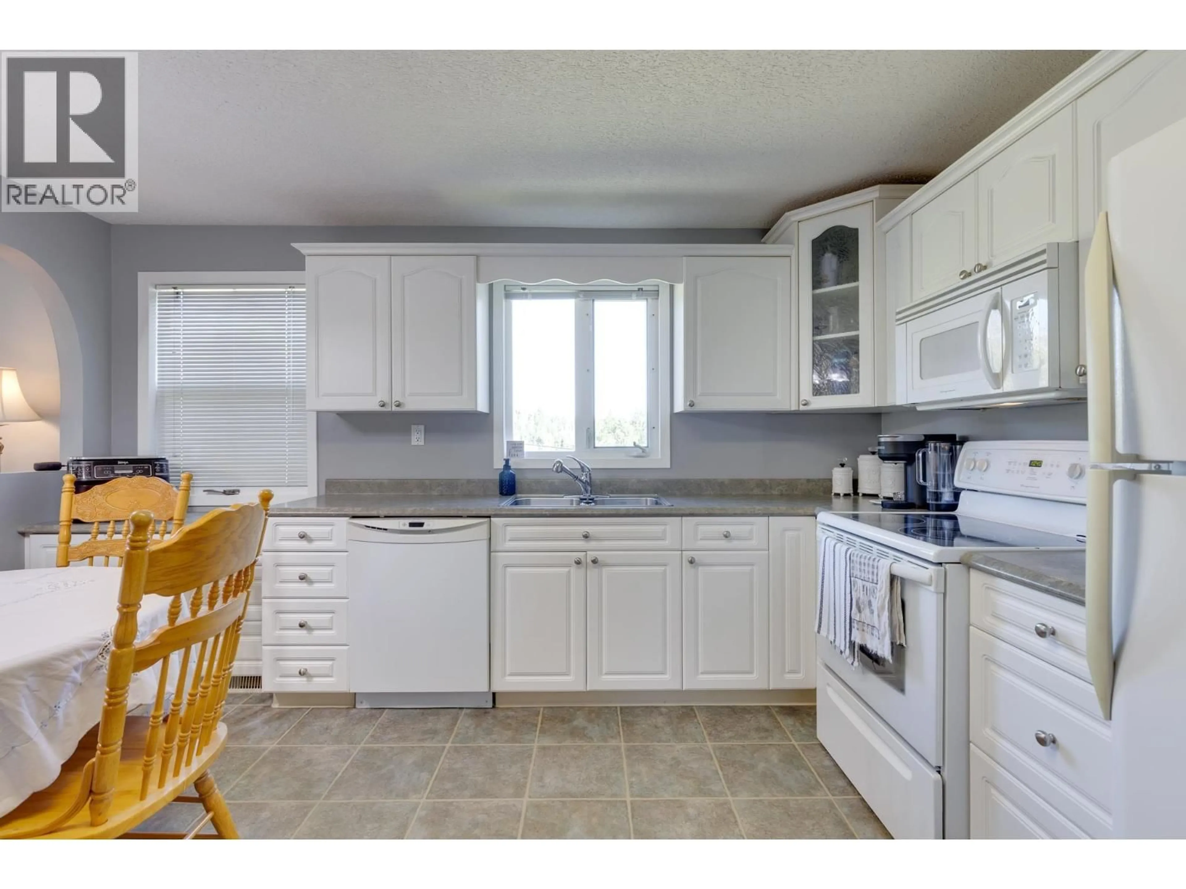 Standard kitchen, unknown for 7116 TONY ROAD, Prince George British Columbia V2N5P4