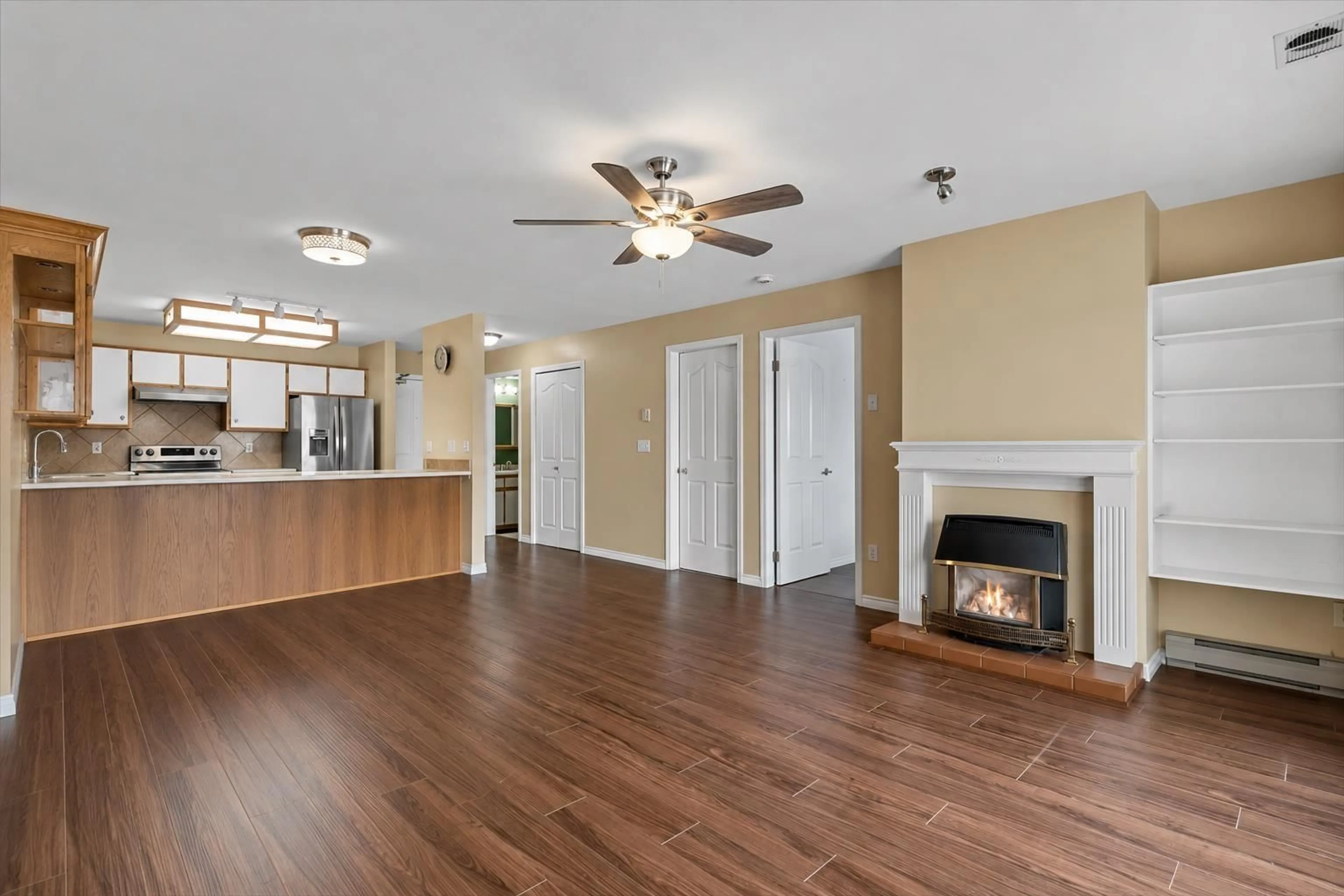 Unknown for 203 - 45660 KNIGHT ROAD, Chilliwack British Columbia V2R2X4