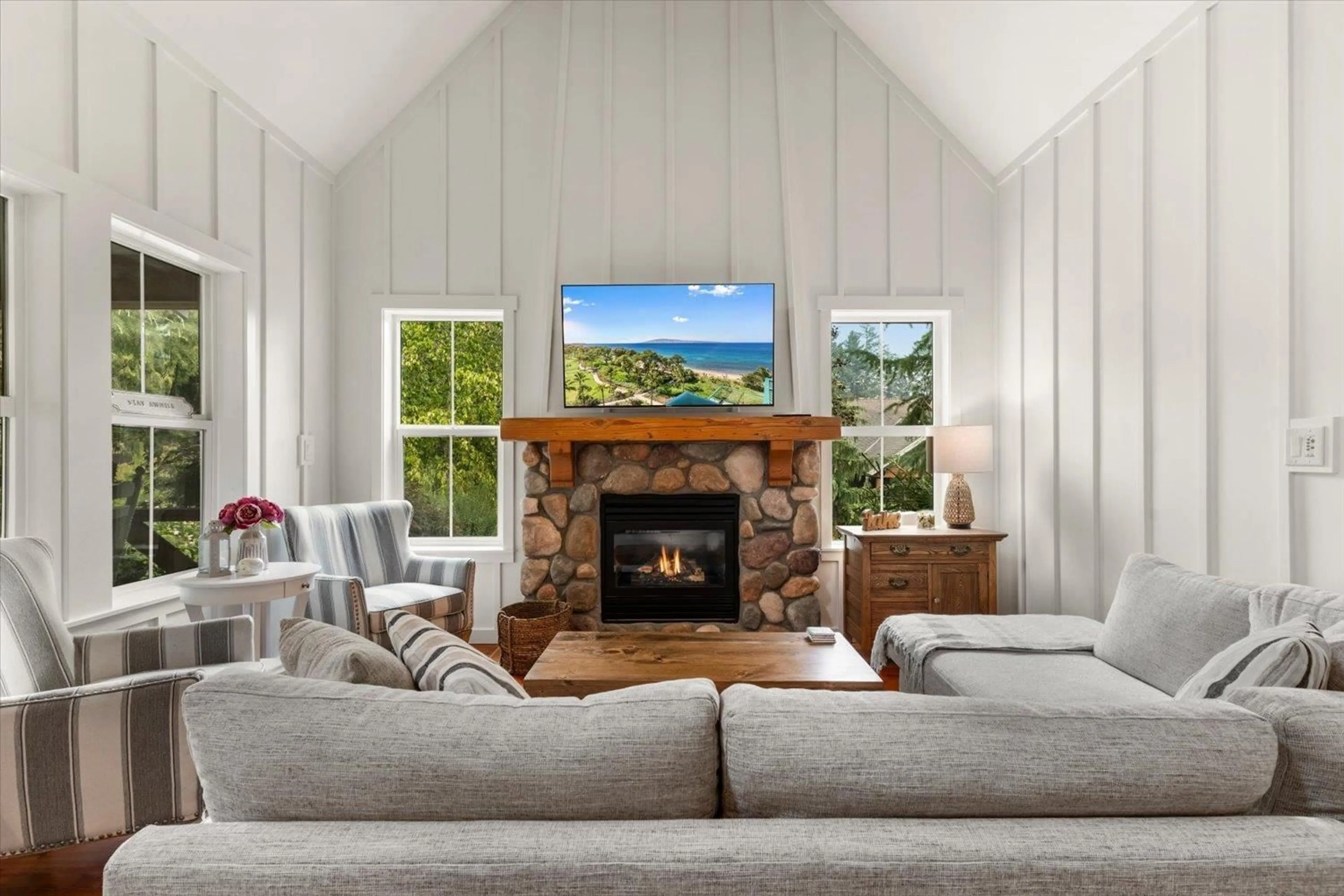 Living room with furniture, unknown for 1811 WOOD DUCK WAY, Lindell Beach British Columbia V2R0E1