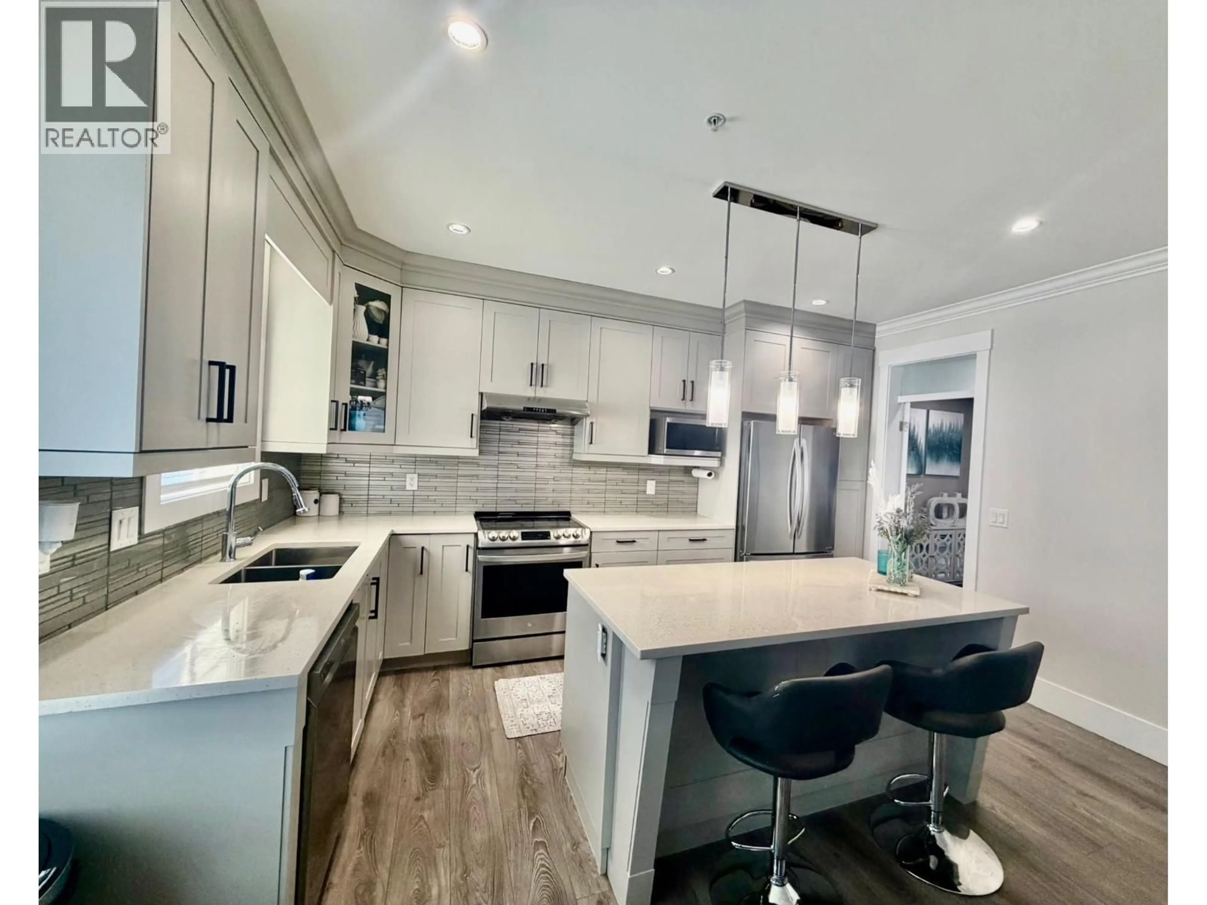 Open concept kitchen, unknown for 23912 DEWDNEY TRUNK ROAD, Maple Ridge British Columbia V4R1W2