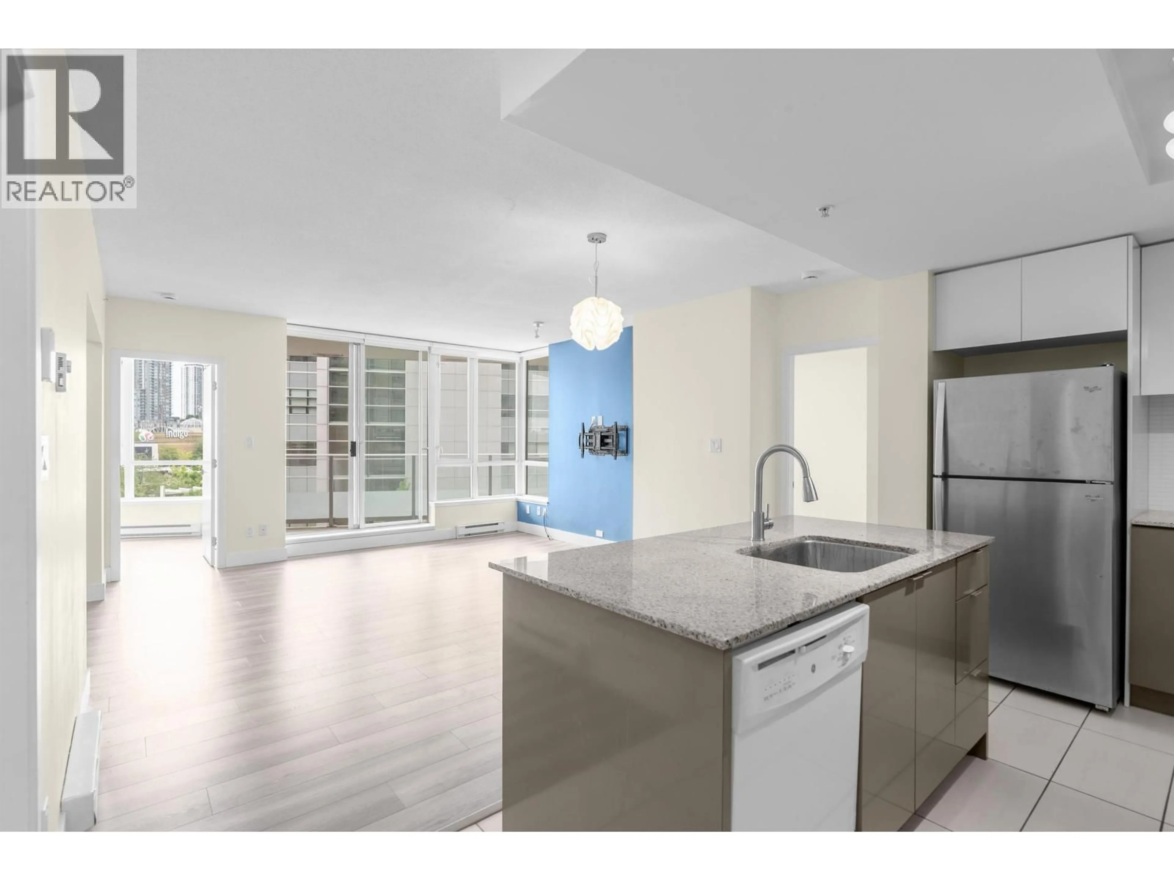 Open concept kitchen, unknown for 509 - 4808 HAZEL STREET, Burnaby British Columbia V5H0A2