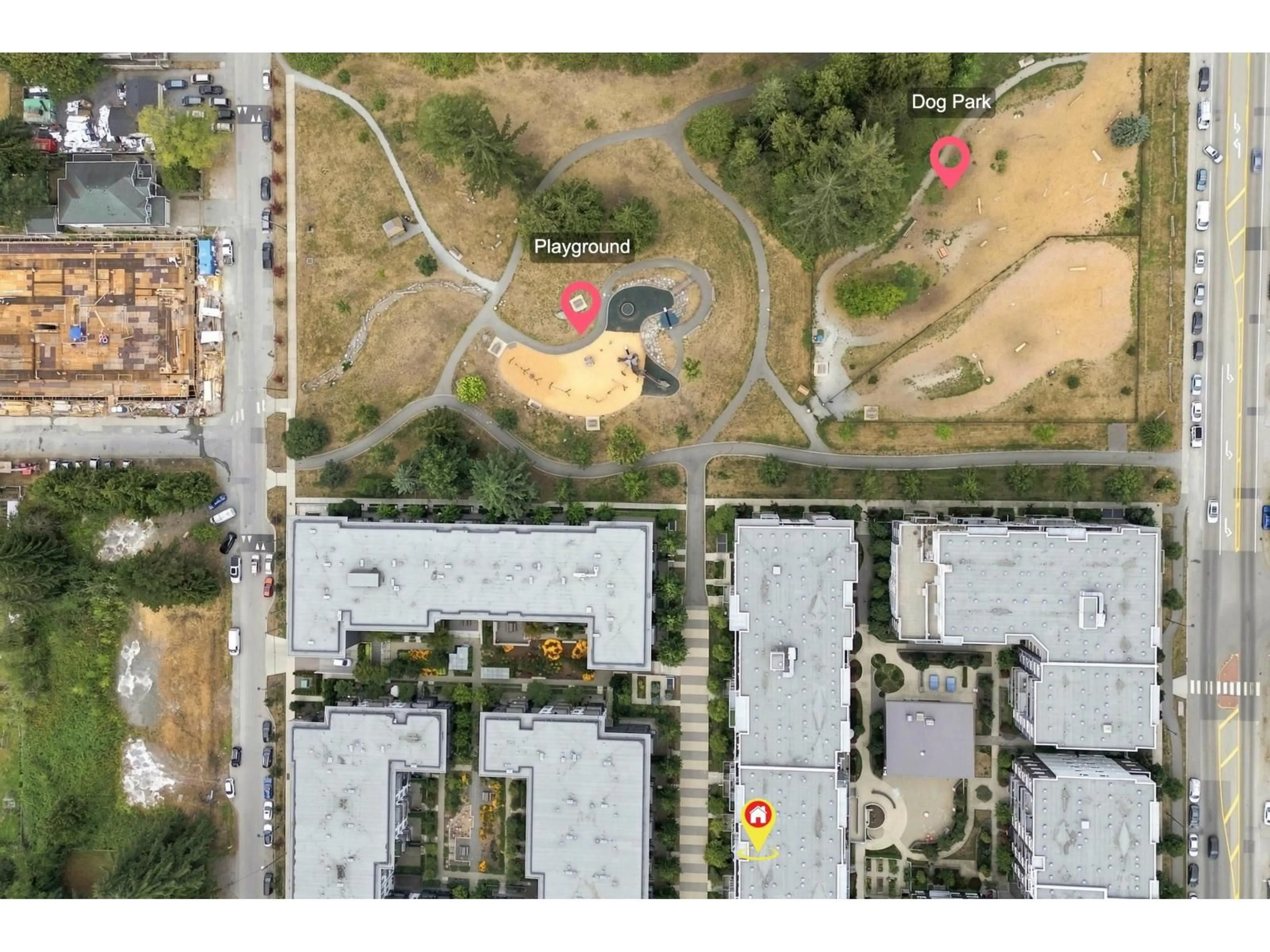 A pic from outside/outdoor area/front of a property/back of a property/a pic from drone, street for 118 - 13963 105 BOULEVARD, Surrey British Columbia V3T0M9