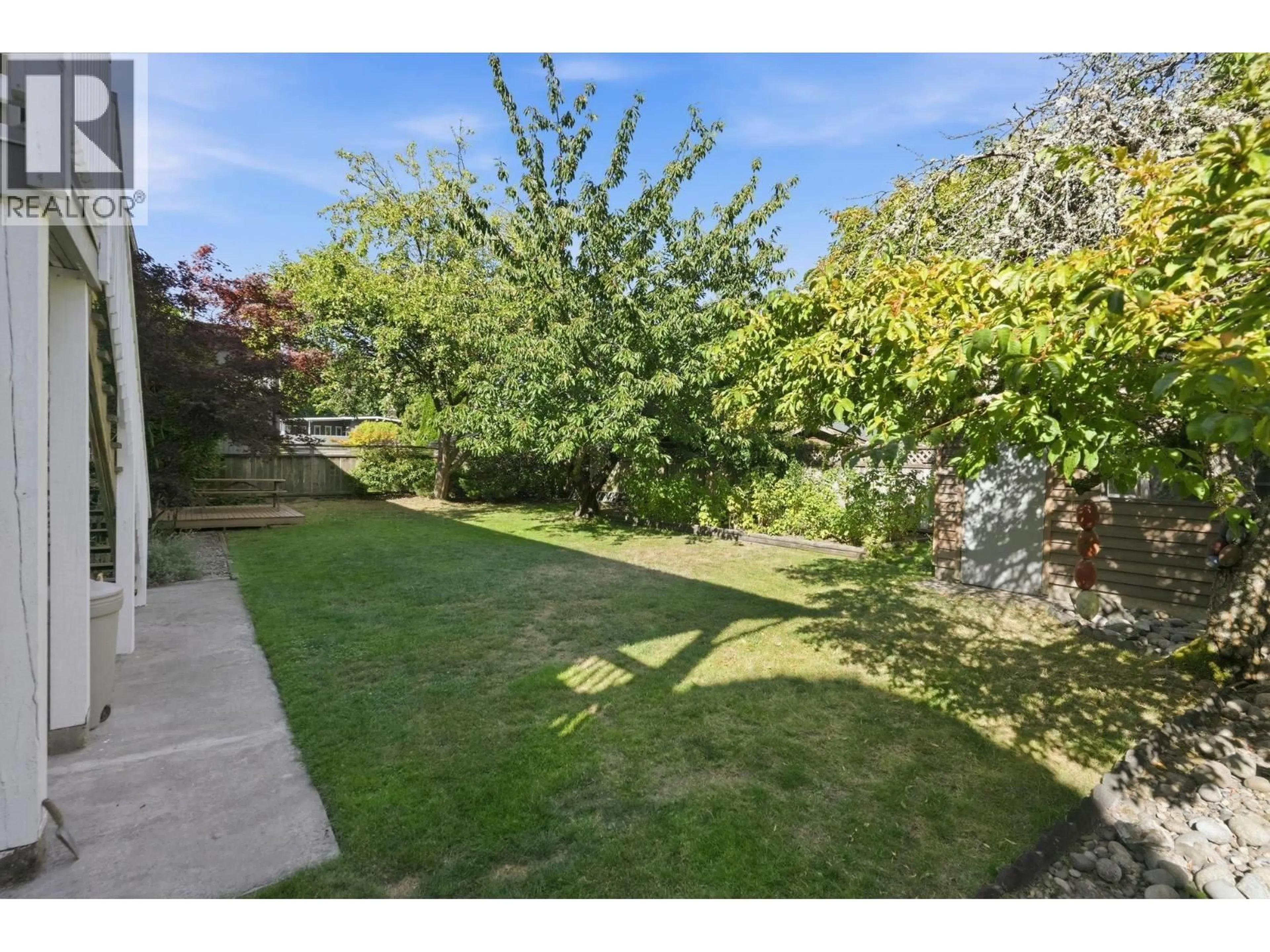 A pic from outside/outdoor area/front of a property/back of a property/a pic from drone, street for 210 MURPHY DRIVE, Delta British Columbia V4M3N9