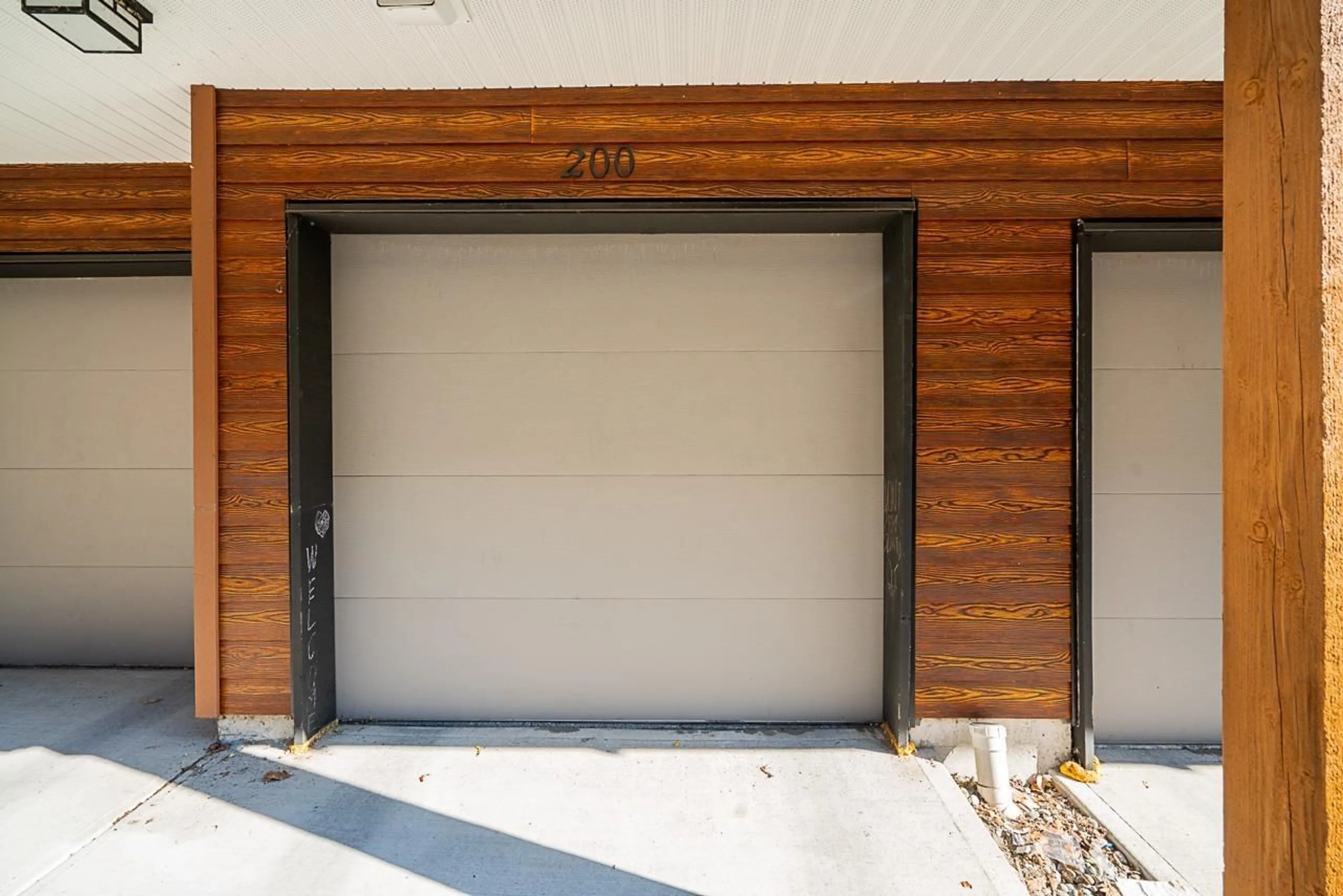Indoor garage for 200 - 16488 64 AVENUE, Surrey British Columbia V3S6X6