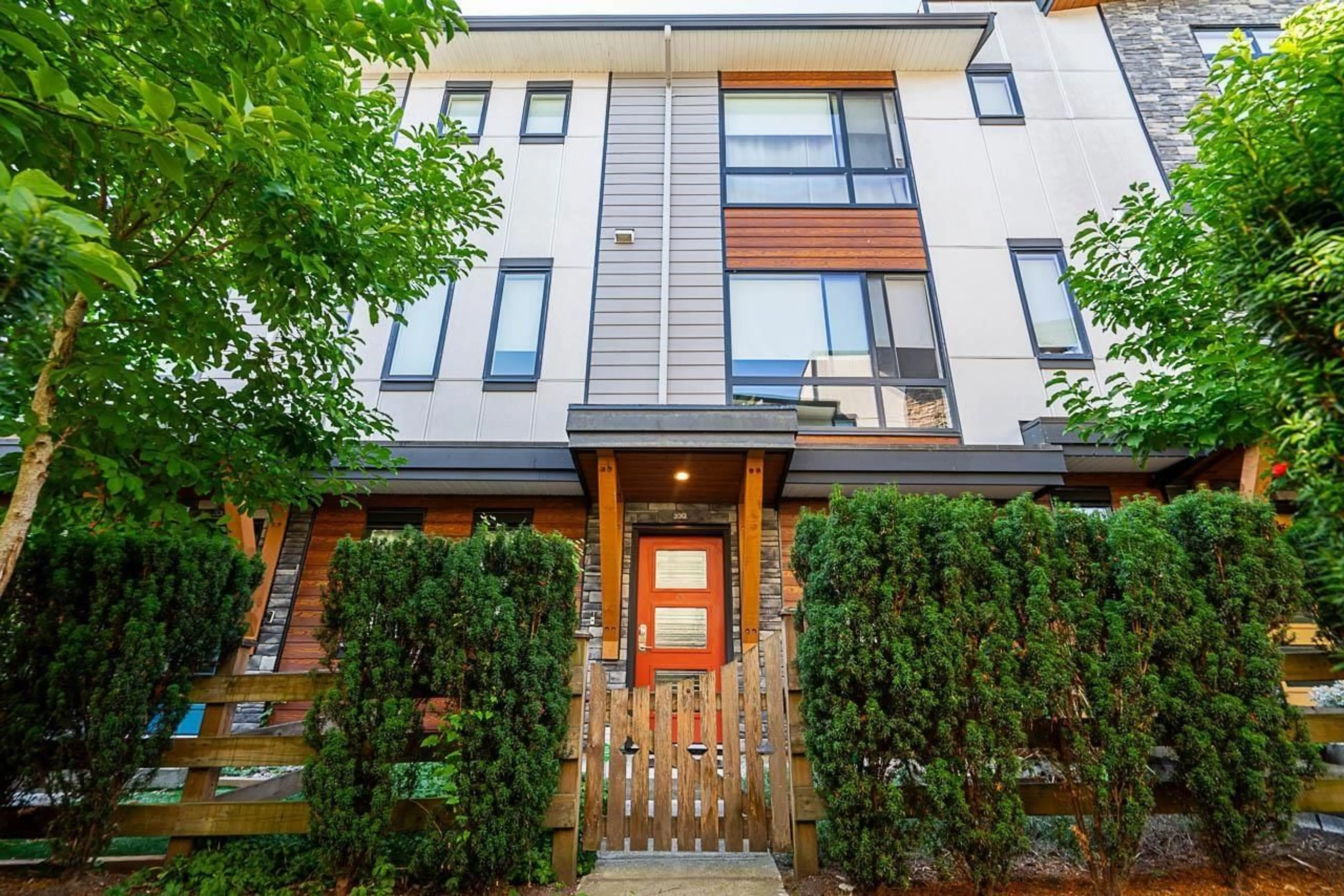 Unknown for 200 - 16488 64 AVENUE, Surrey British Columbia V3S6X6