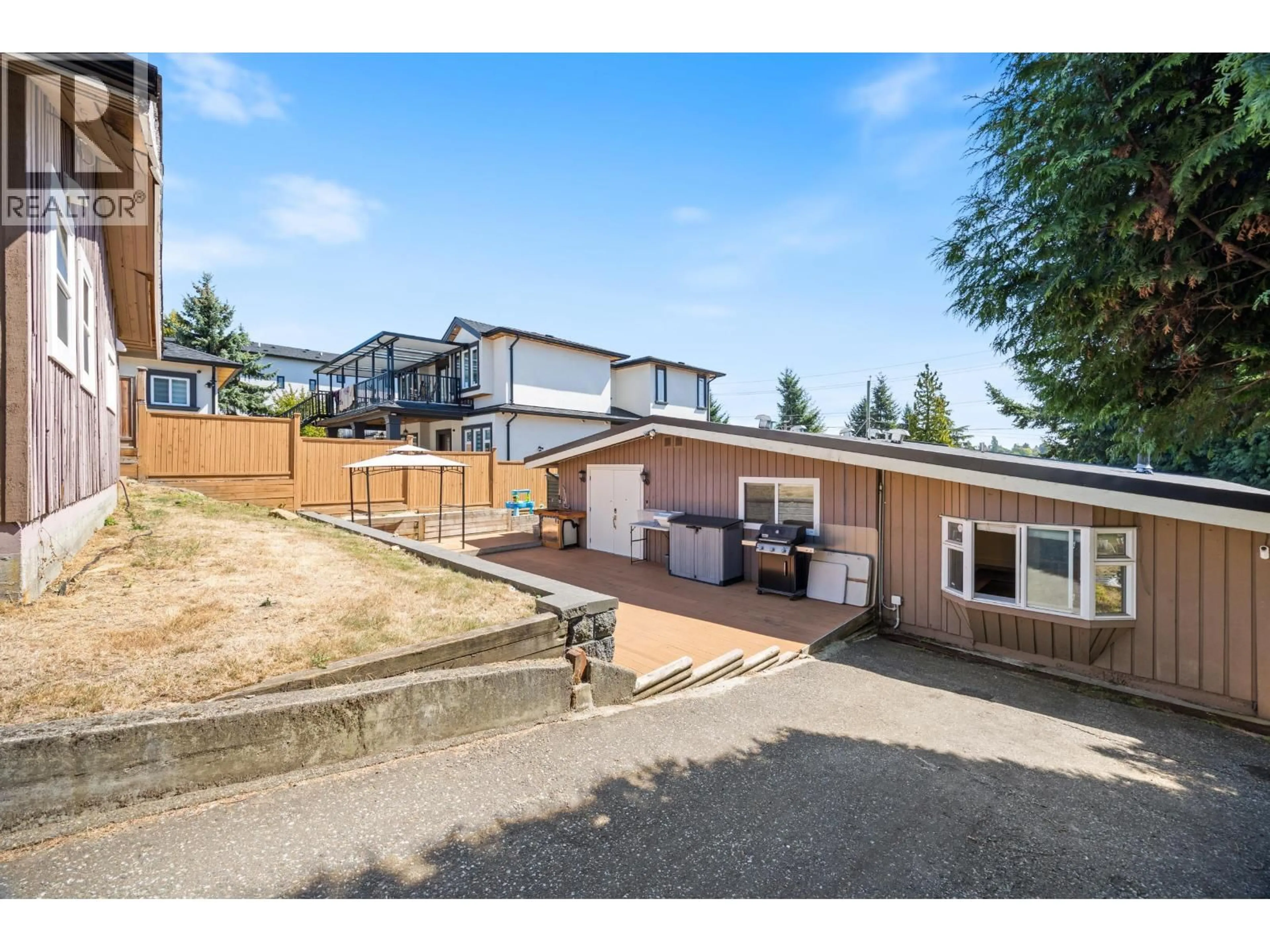 A pic from outside/outdoor area/front of a property/back of a property/a pic from drone, street for 8085 10TH AVENUE, Burnaby British Columbia V3N2S4