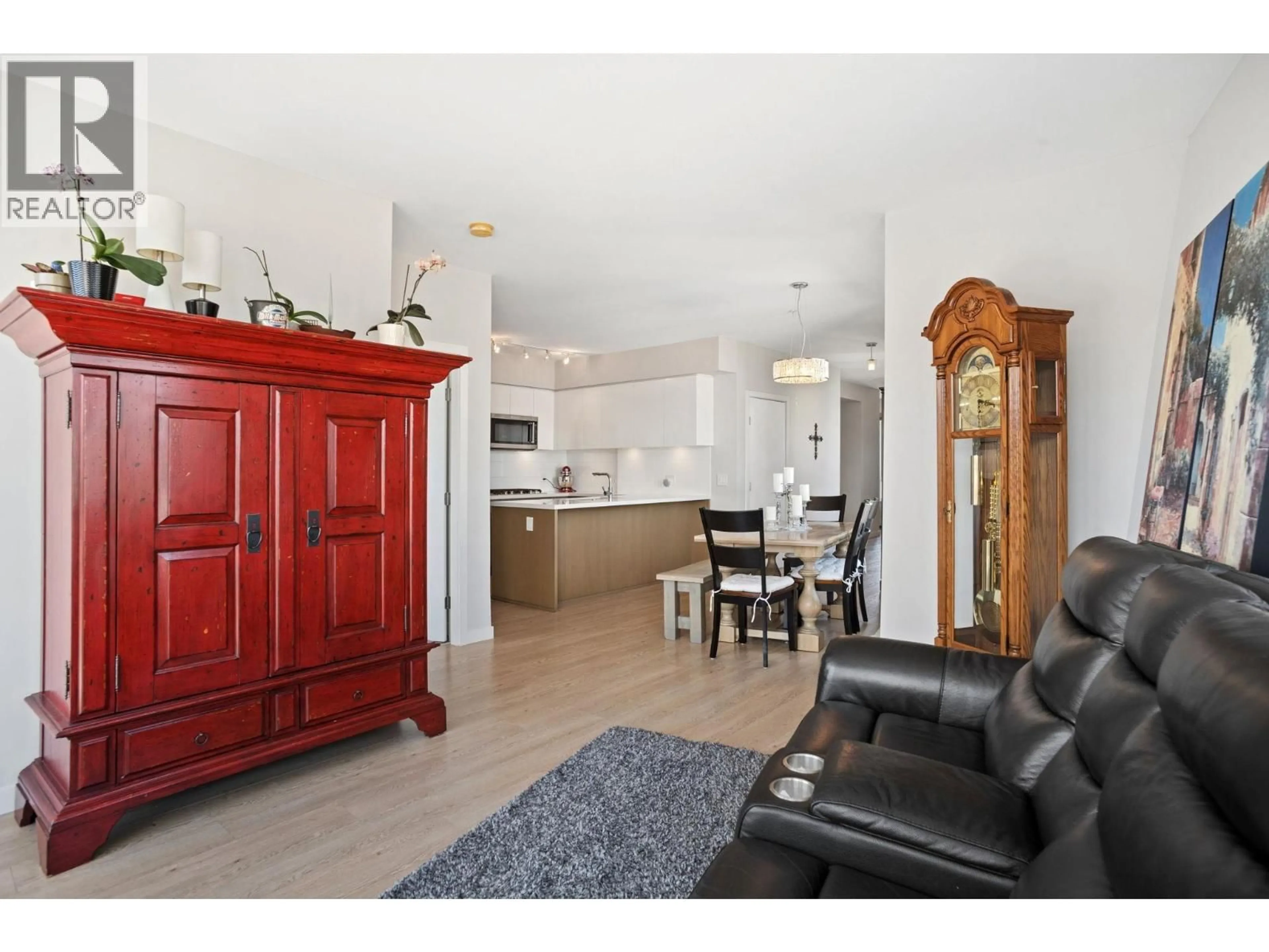Unknown for 613 - 417 GREAT NORTHERN WAY, Vancouver British Columbia V5T0G7