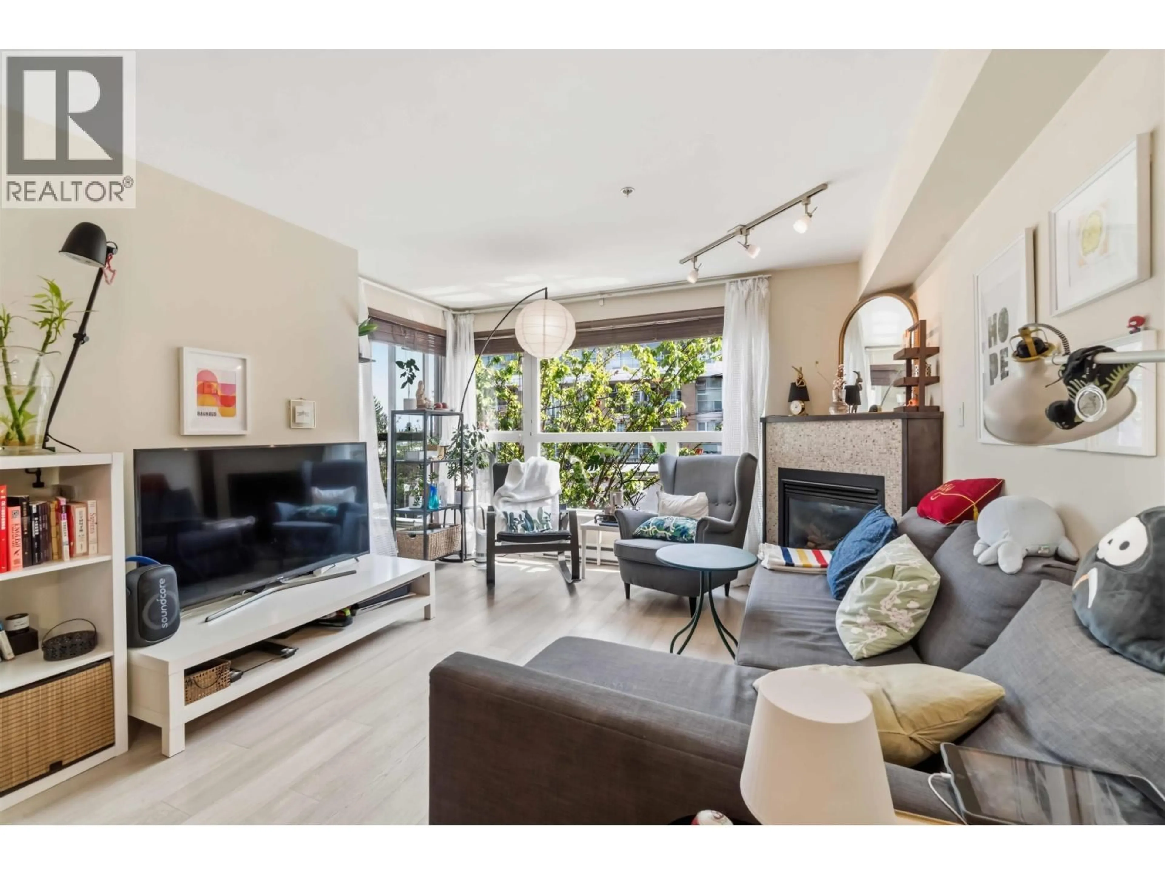 Living room with furniture, unknown for 202 - 3611 18TH AVENUE, Vancouver British Columbia V6S1B3