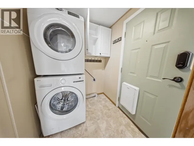 8307 99 AVENUE, Fort St. John 3