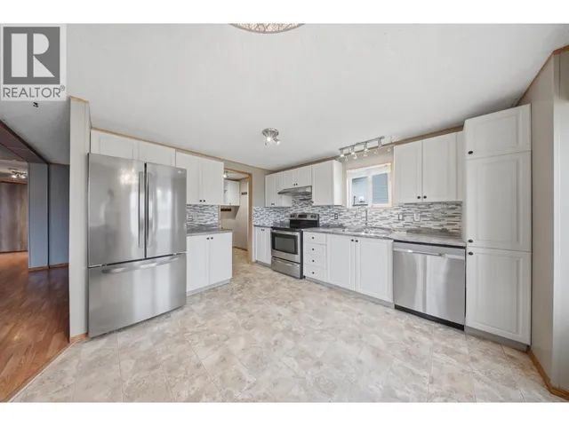 8307 99 AVENUE, Fort St. John 5