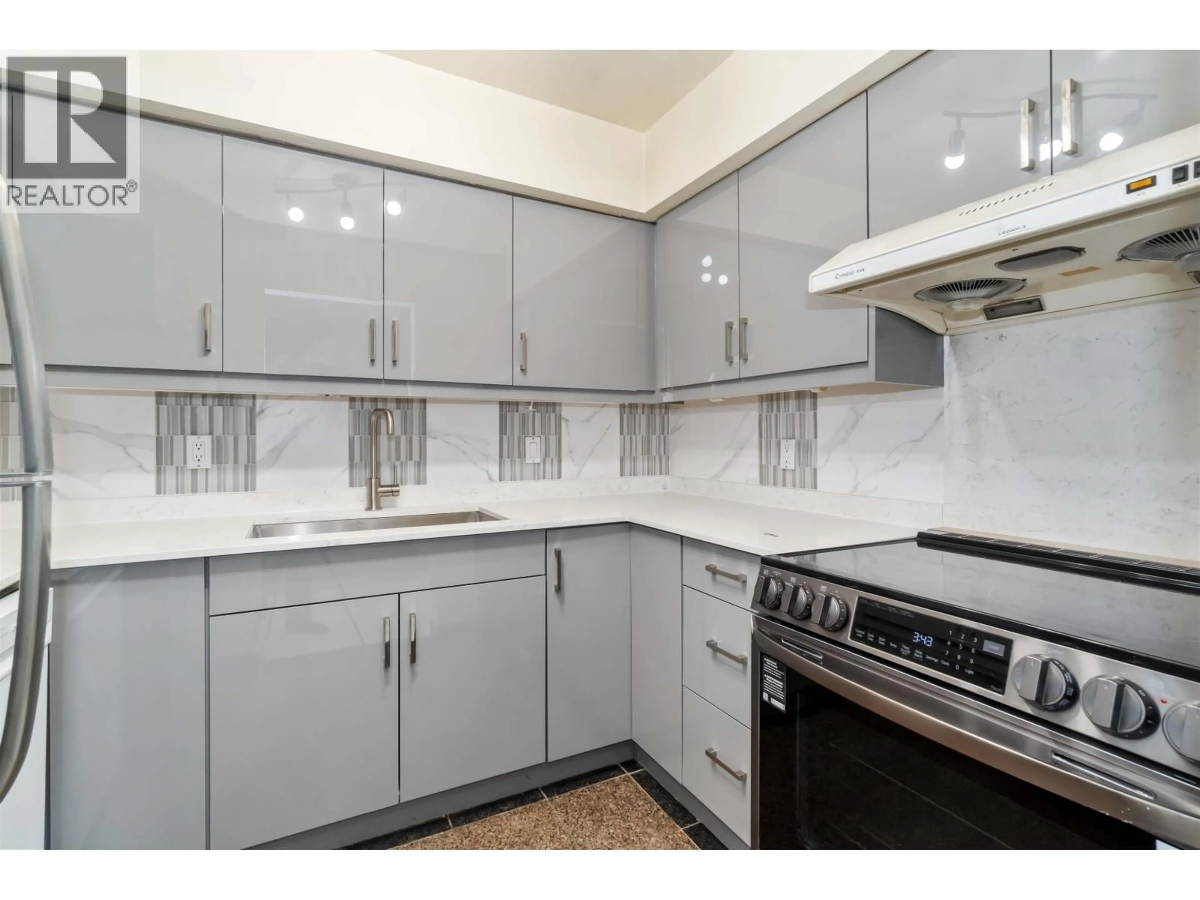 Standard kitchen, ceramic/tile floor for 109 - 555 NORTH ROAD, Coquitlam British Columbia V3J1N8