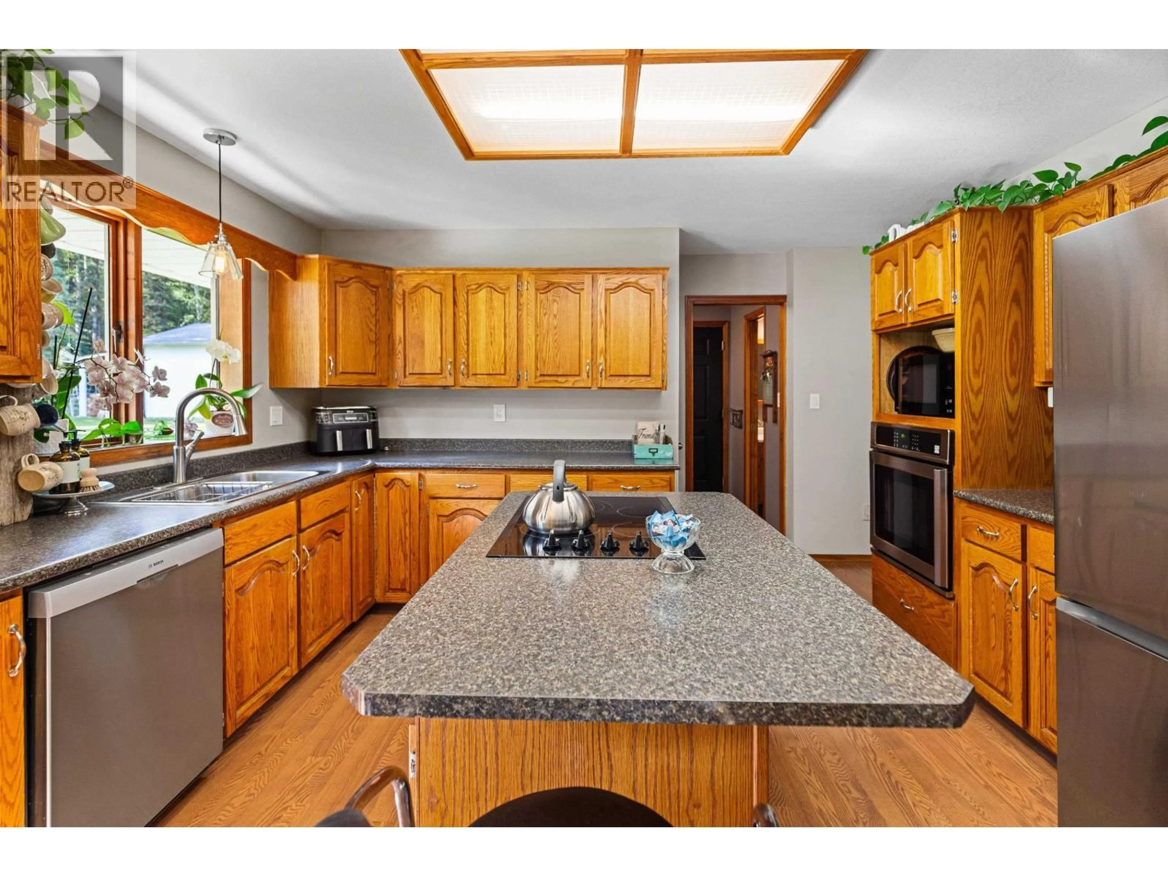 Open concept kitchen, unknown for 9951 BELMONT ROAD, Prince George British Columbia V2K5T9