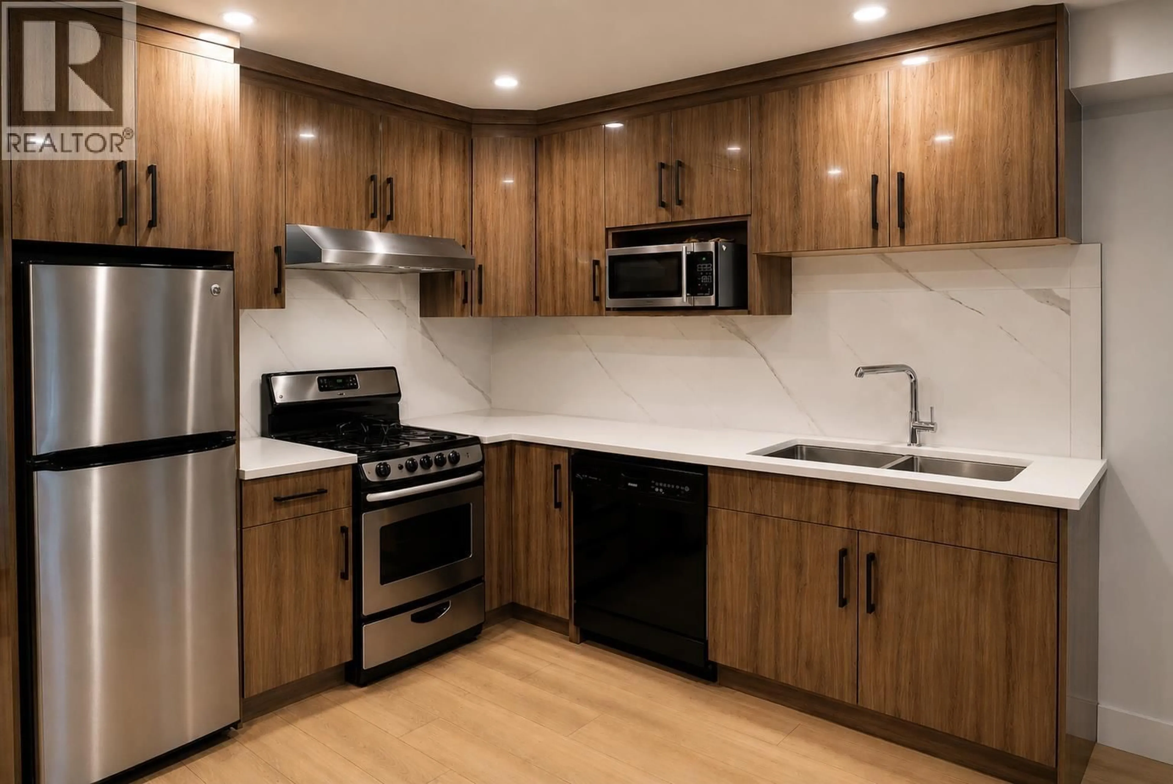 Standard kitchen, wood/laminate floor for 14 - 2230 EVA LAKE ROAD, Whistler British Columbia V8E0M5