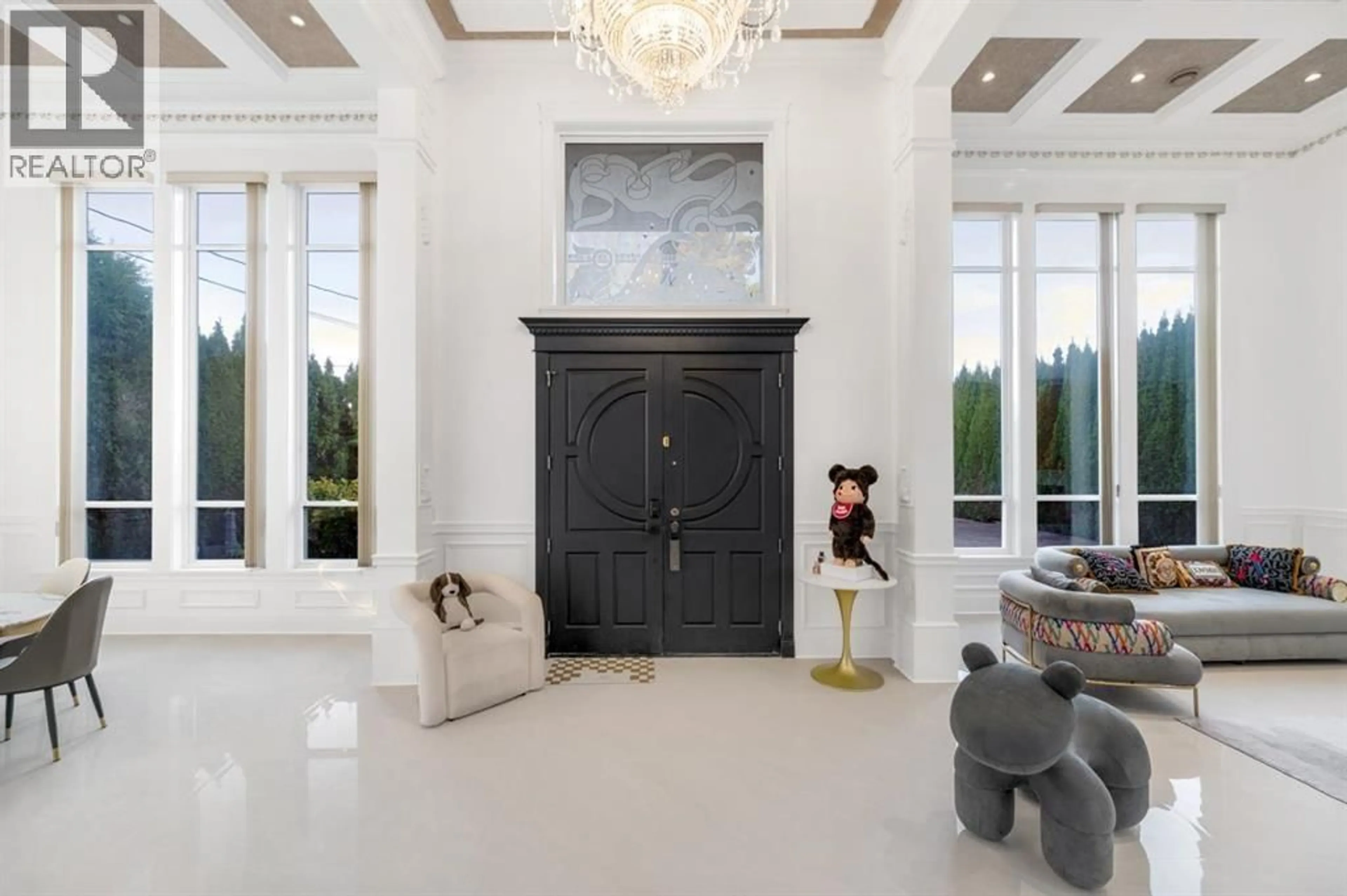 Indoor foyer for 9871 PIGOTT ROAD, Richmond British Columbia V7A2C1