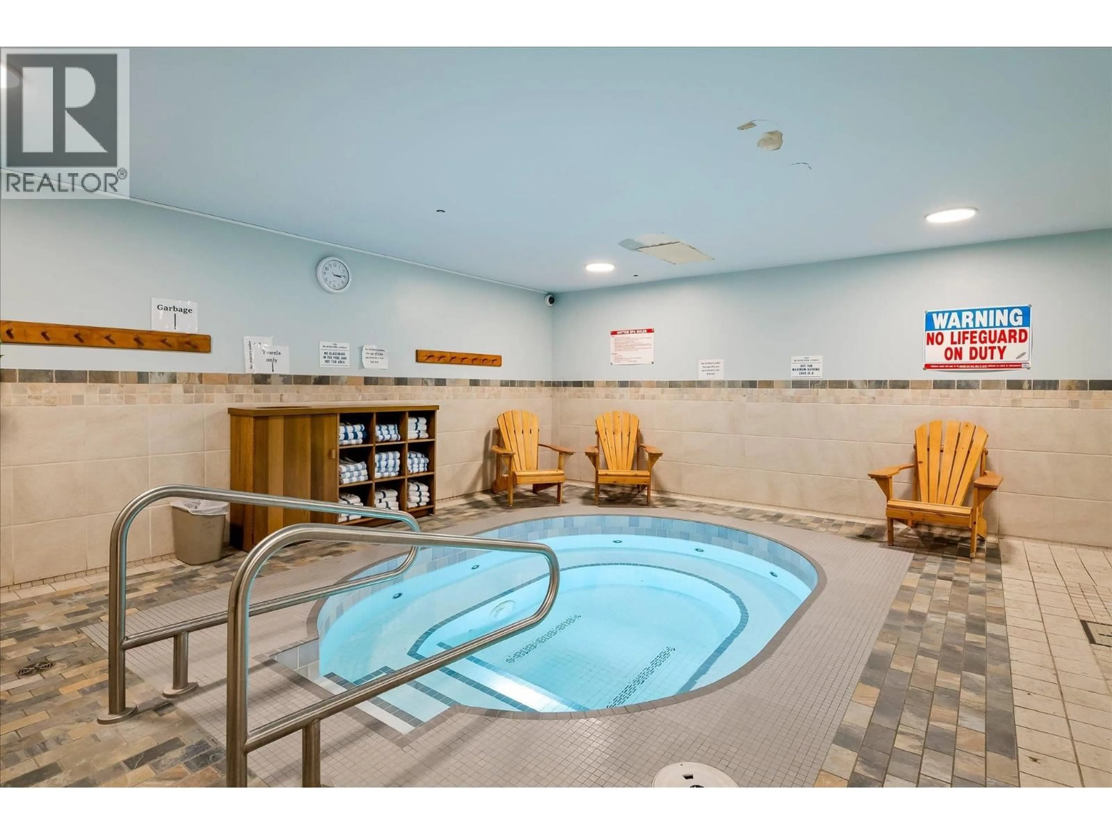 Pool for 227 - 4220 GATEWAY DRIVE, Whistler British Columbia V8E0Z7