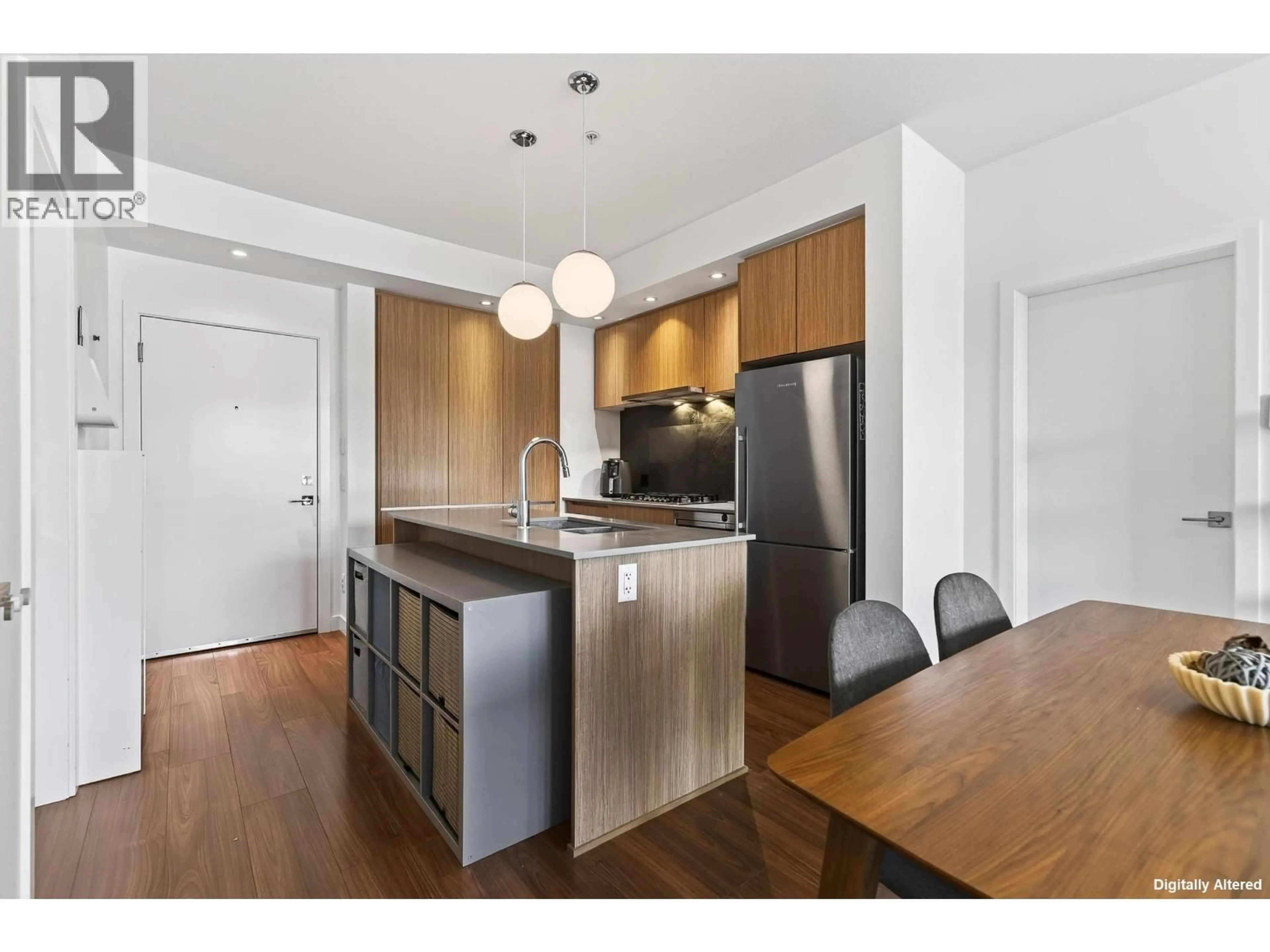 Open concept kitchen, wood/laminate floor for 502 - 516 FOSTER AVENUE, Coquitlam British Columbia V3J0H8