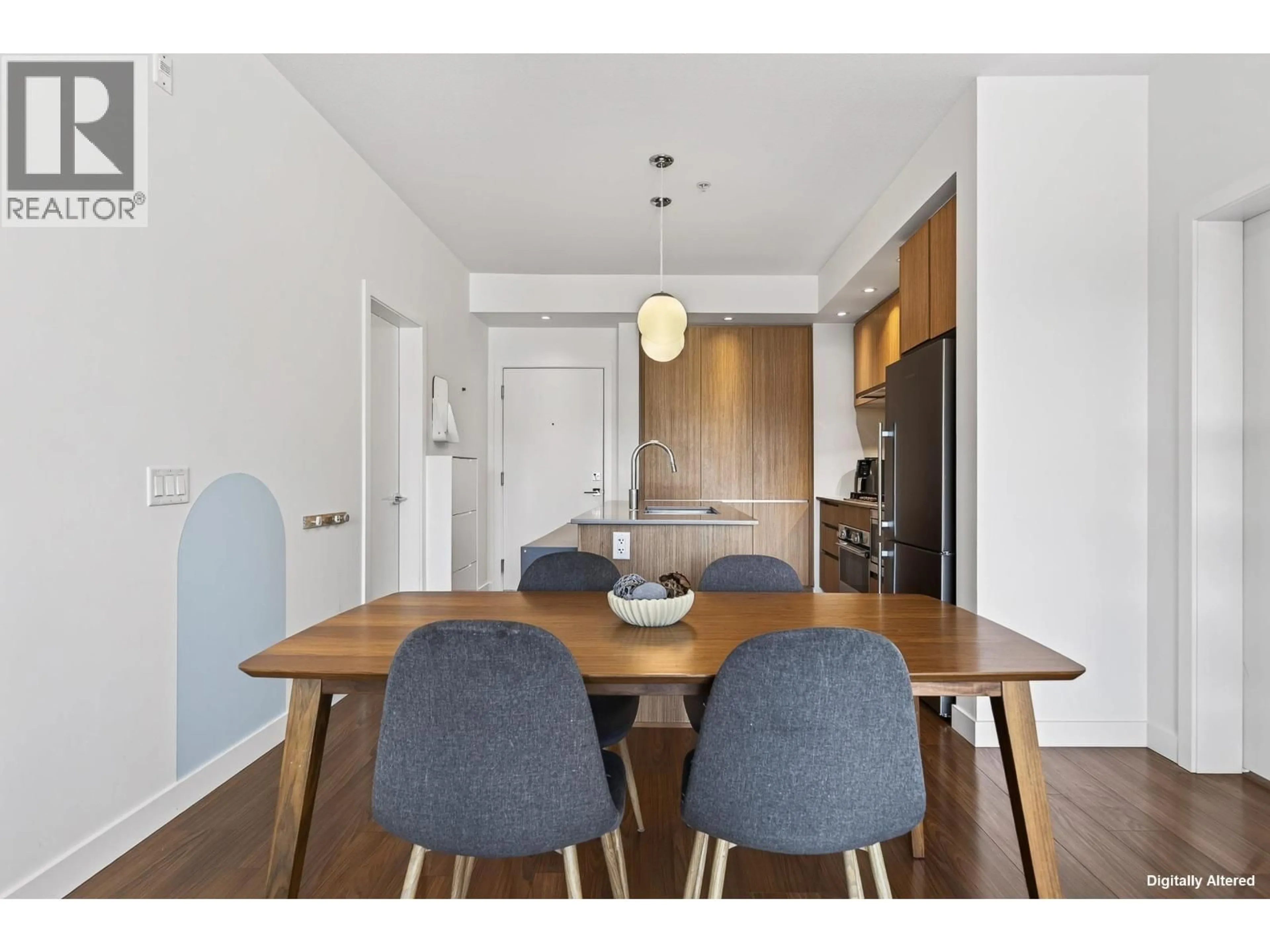 Dining room, wood/laminate floor for 502 - 516 FOSTER AVENUE, Coquitlam British Columbia V3J0H8