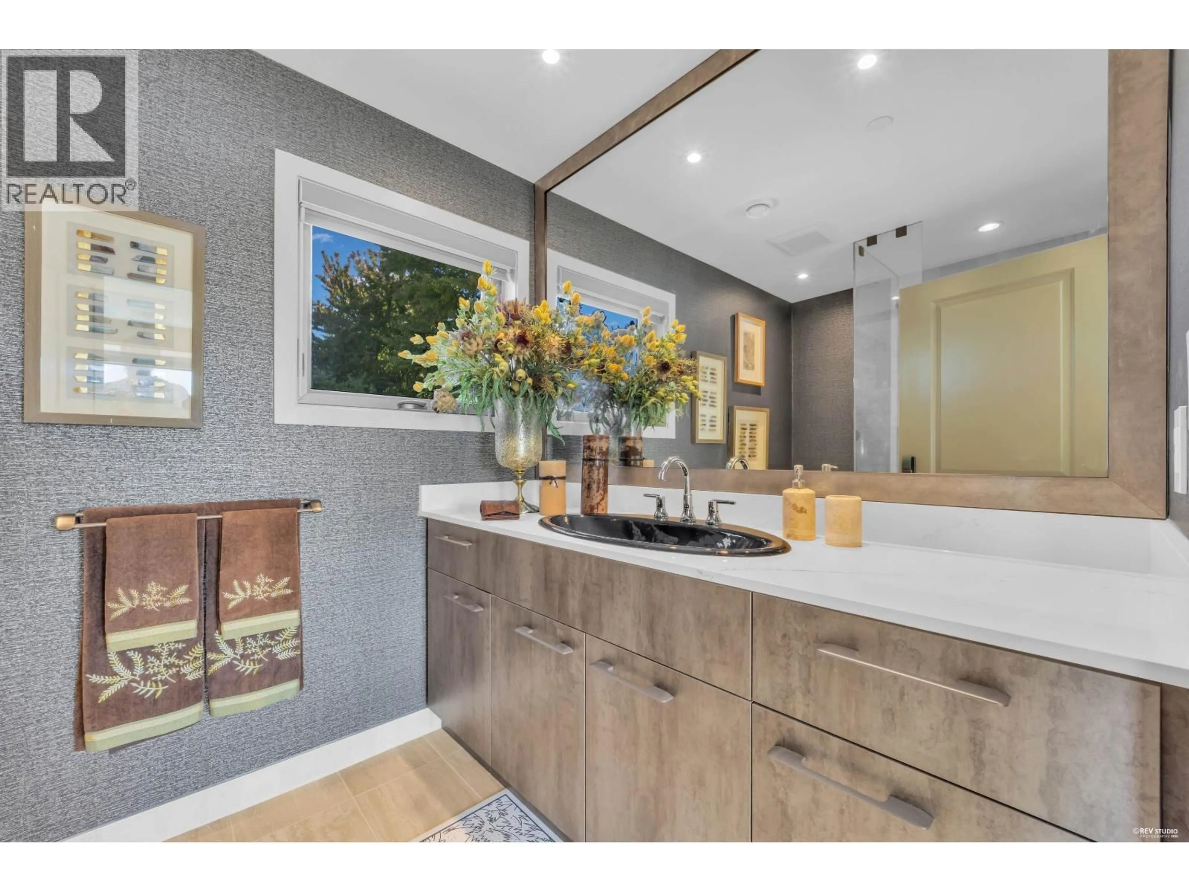 Contemporary bathroom, ceramic/tile floor for 3308 DEERING ISLAND PLACE, Vancouver British Columbia V6N4H9