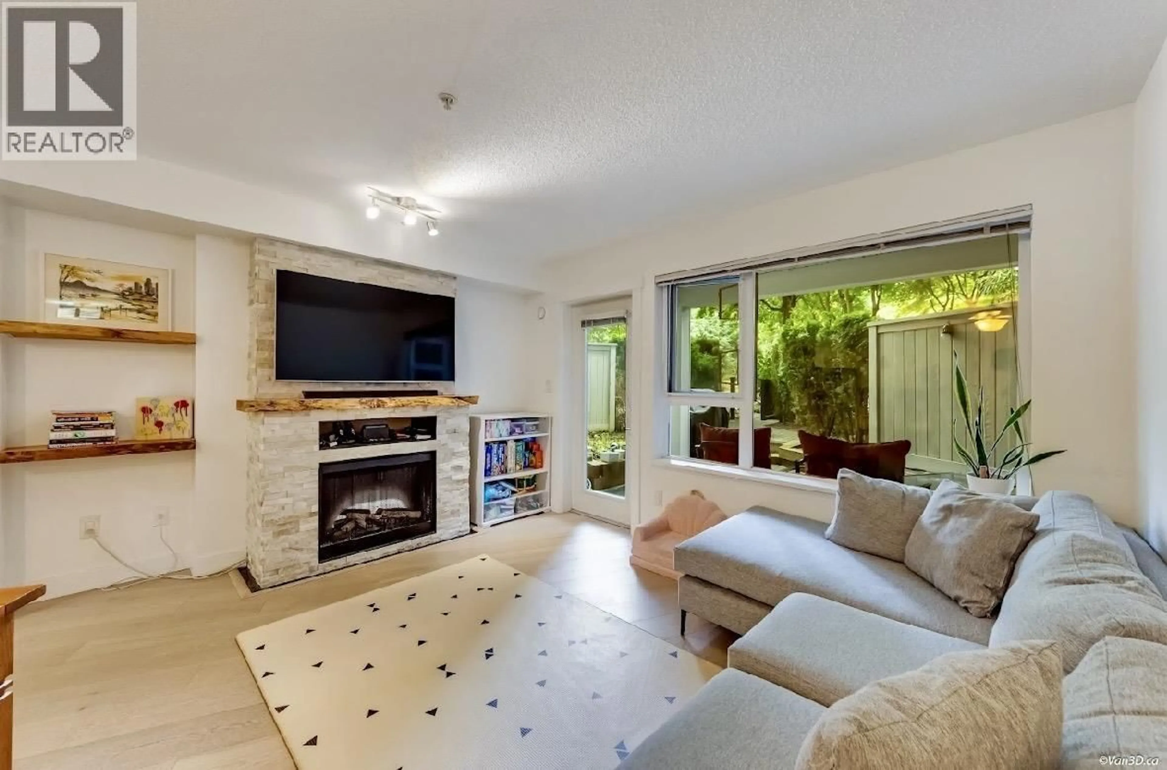 Living room with furniture, unknown for 116 - 4723 DAWSON STREET, Burnaby British Columbia V5C0A7