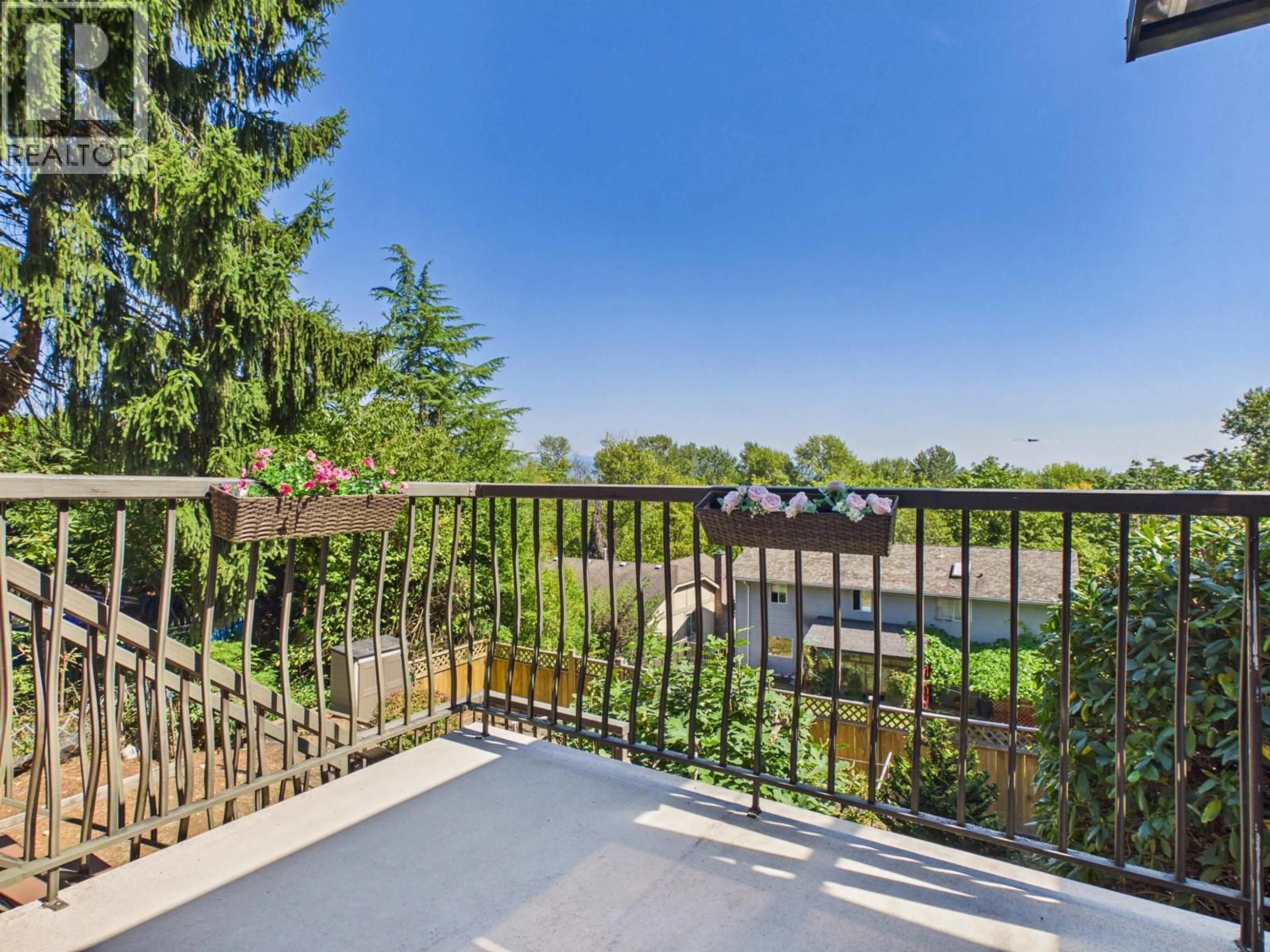 Patio, water/lake/river/ocean view for 487 ALOUETTE DRIVE, Coquitlam British Columbia V3C4Y7