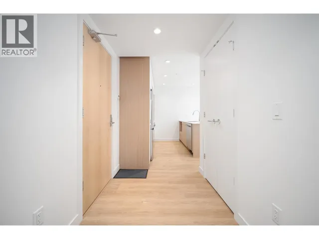 214 - 9888 UNIVERSITY CRESCENT, Burnaby 3