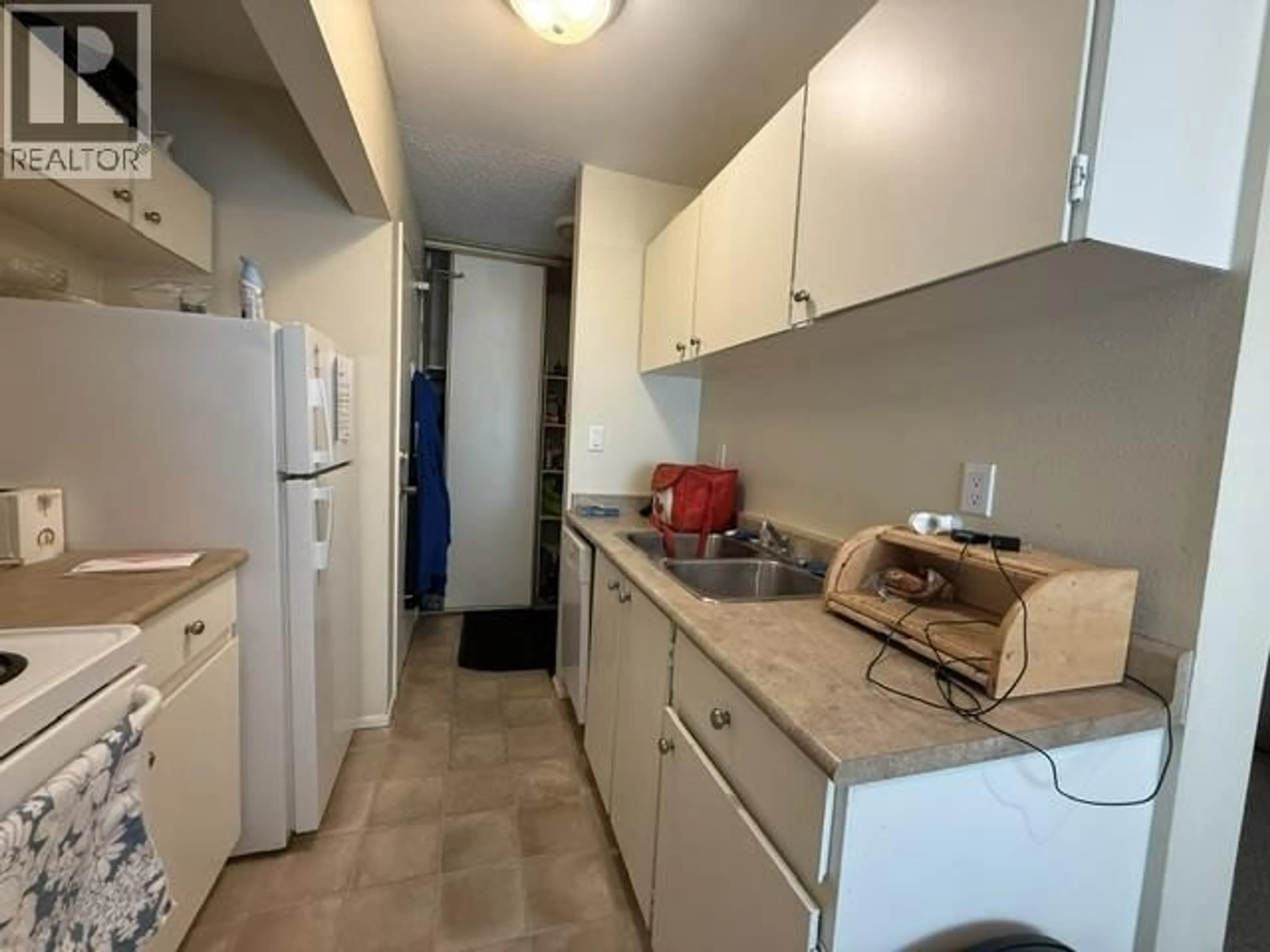 Standard kitchen, unknown for 417 - 280 BROADWAY AVENUE, Williams Lake British Columbia V2G4J7