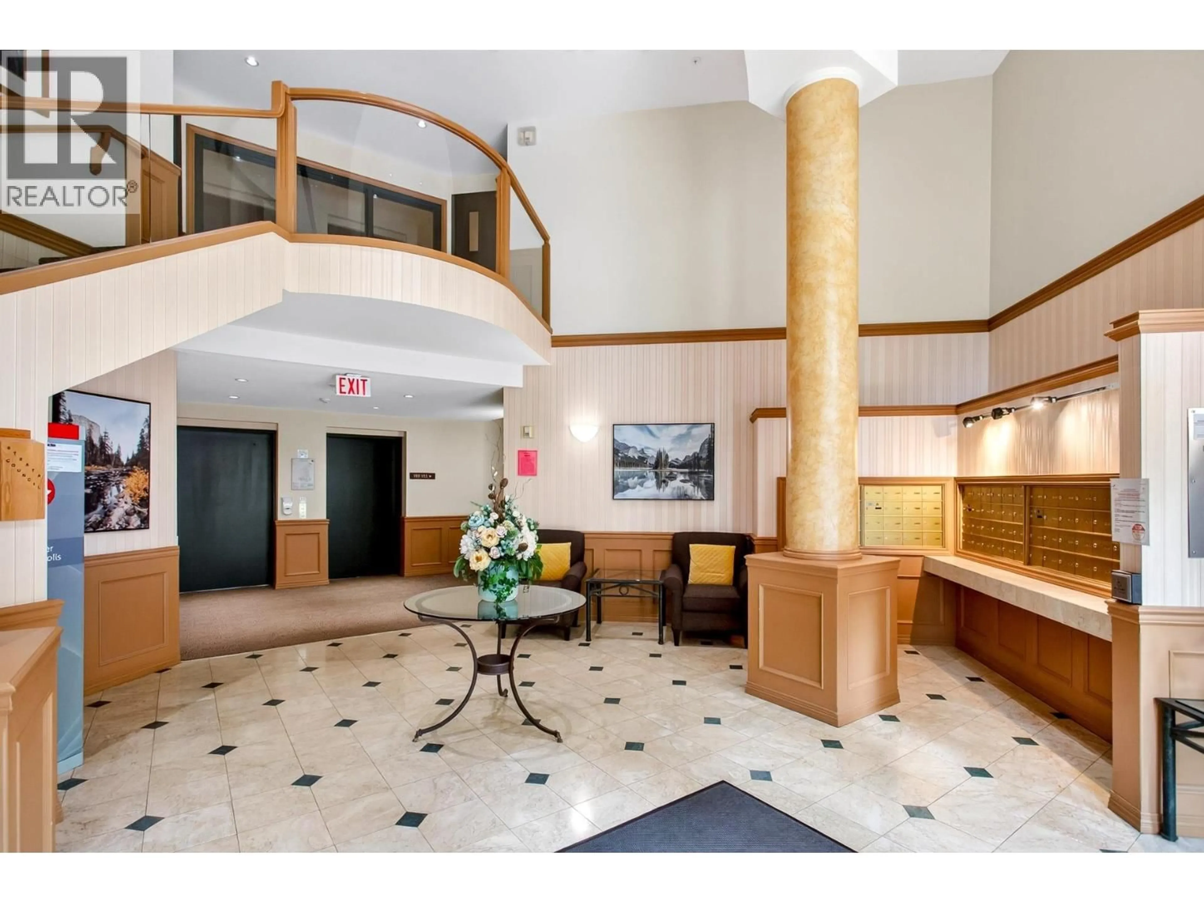 Lobby for 218 - 2985 PRINCESS CRESCENT, Coquitlam British Columbia V3B7P3