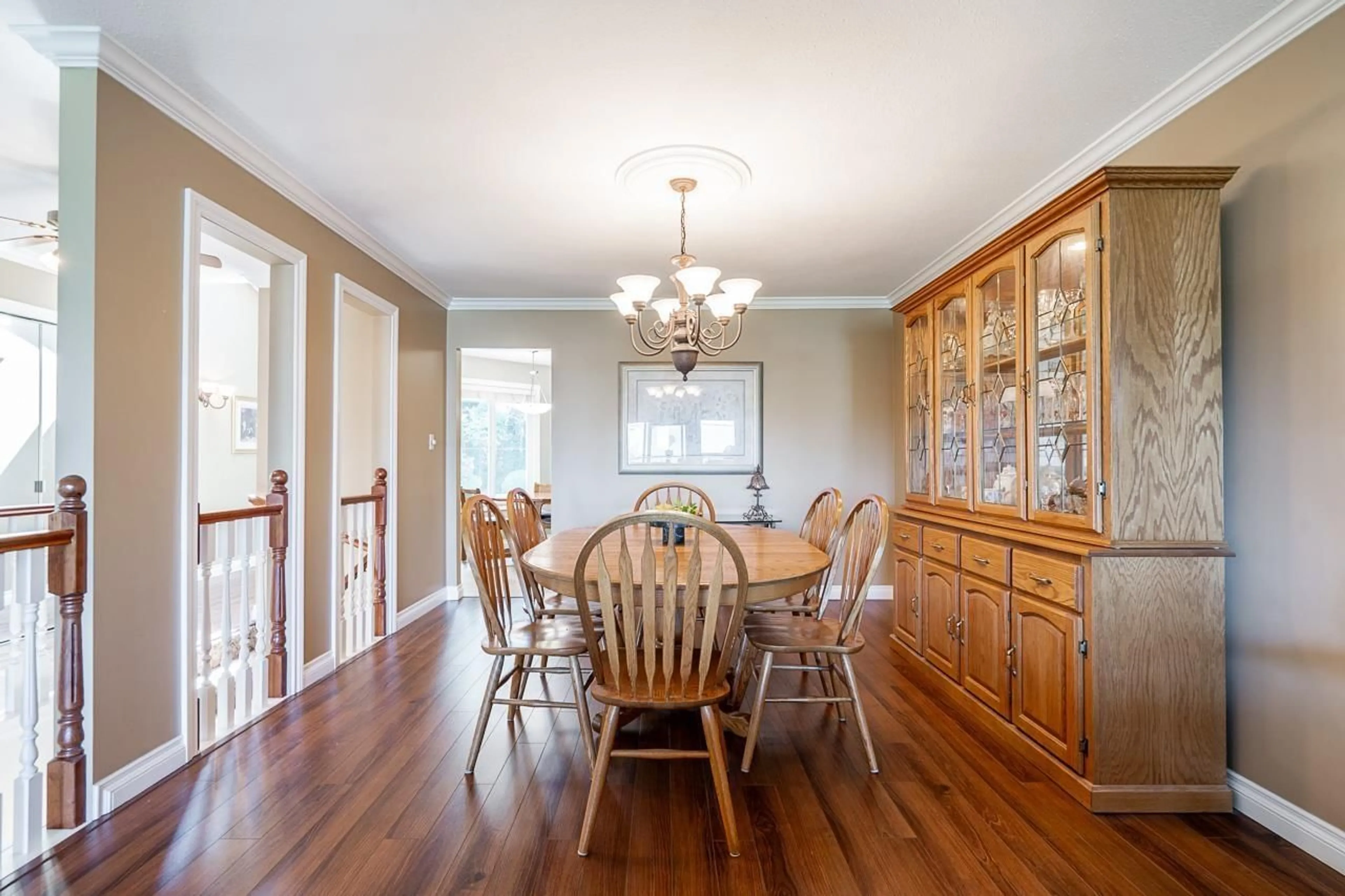 Dining room, wood/laminate floor for 7 - 2989 TRAFALGAR STREET, Abbotsford British Columbia V2S7X9