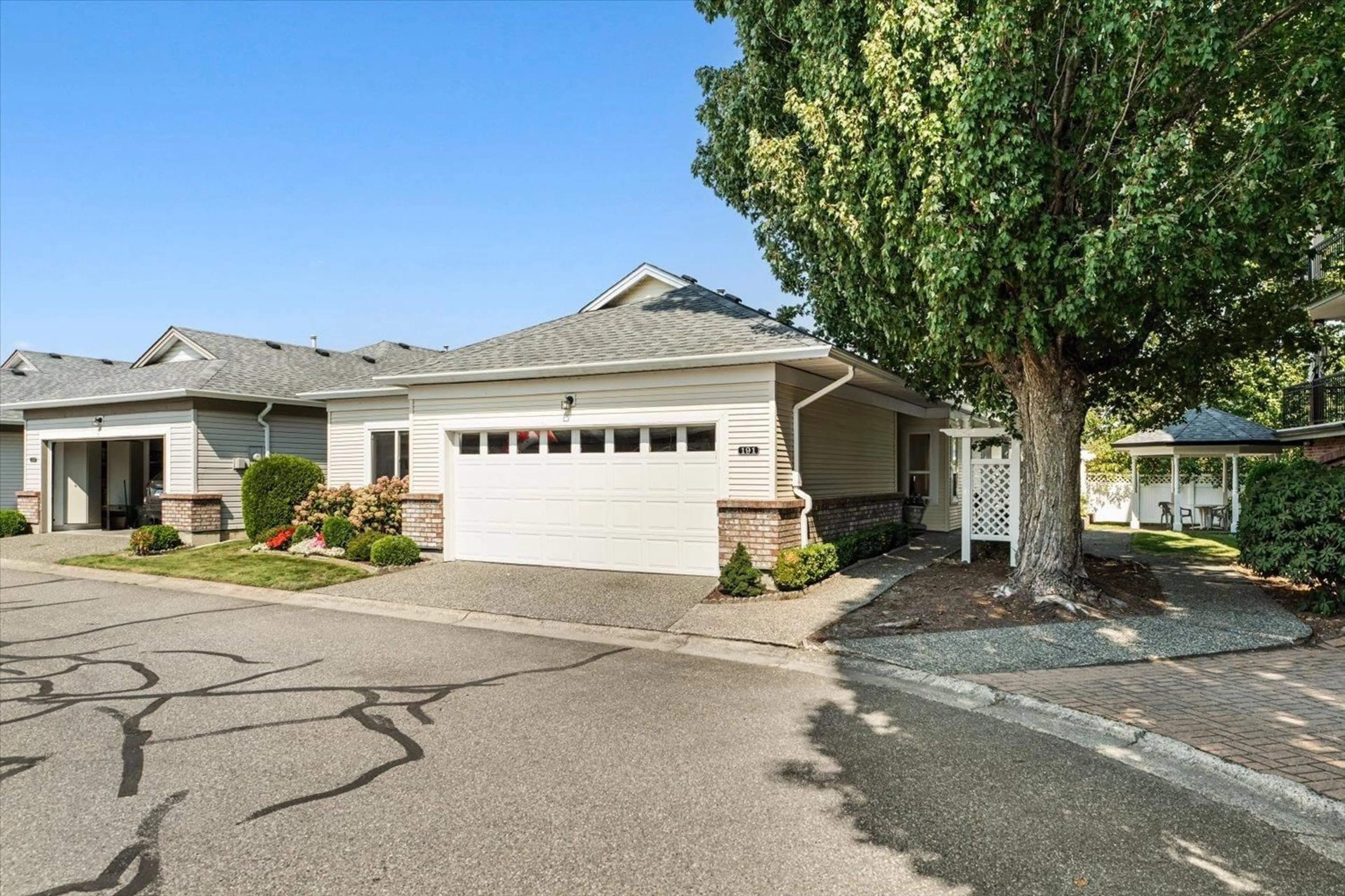 Unknown for 191 - 8485 YOUNG ROAD, Chilliwack British Columbia V2P7Y7