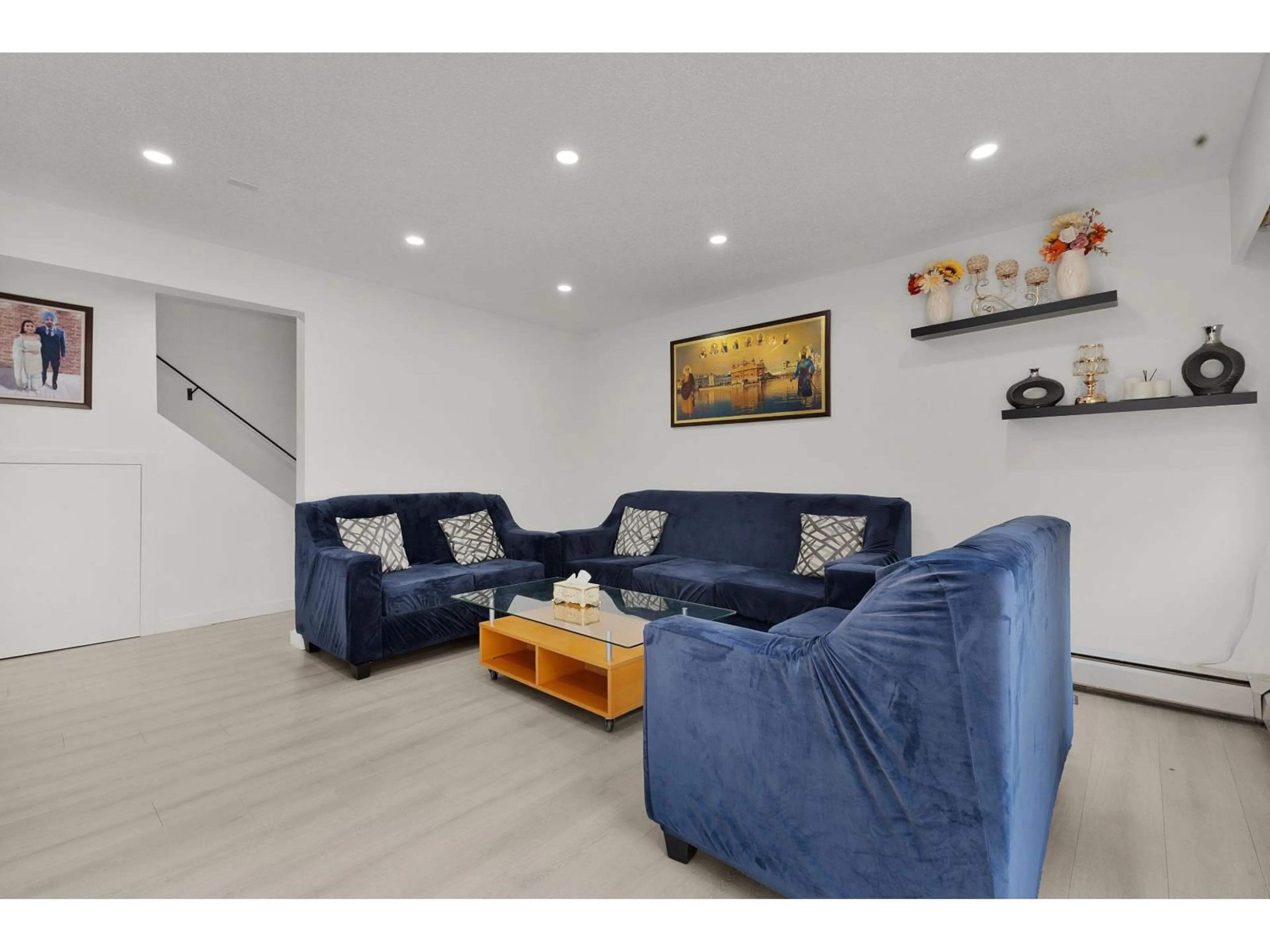 Living room with furniture, unknown for 47 - 9378 122 STREET, Surrey British Columbia V3V4L6