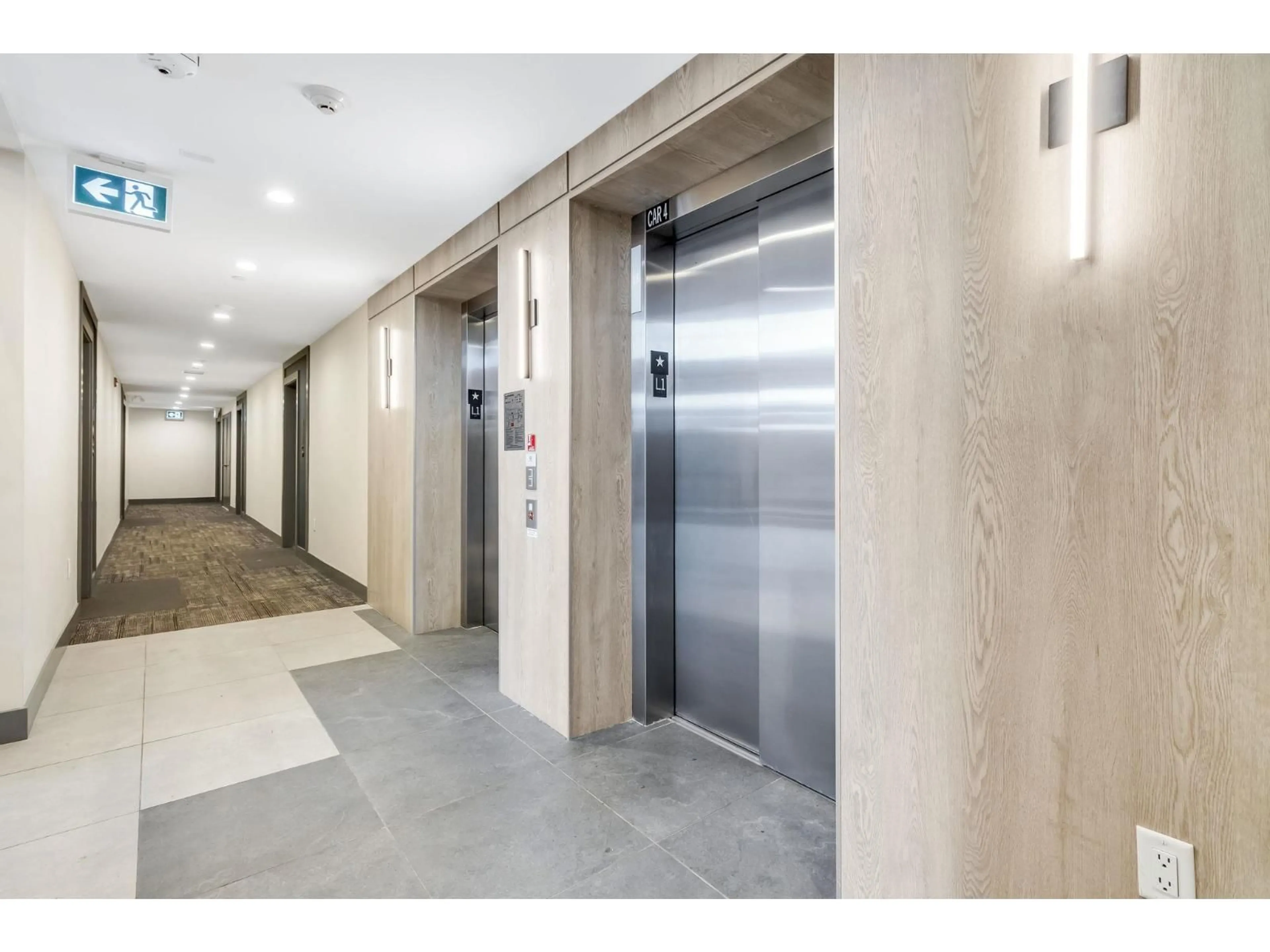 Indoor foyer for 212 - 6960 NICHOLSON ROAD, Delta British Columbia V4E0A9