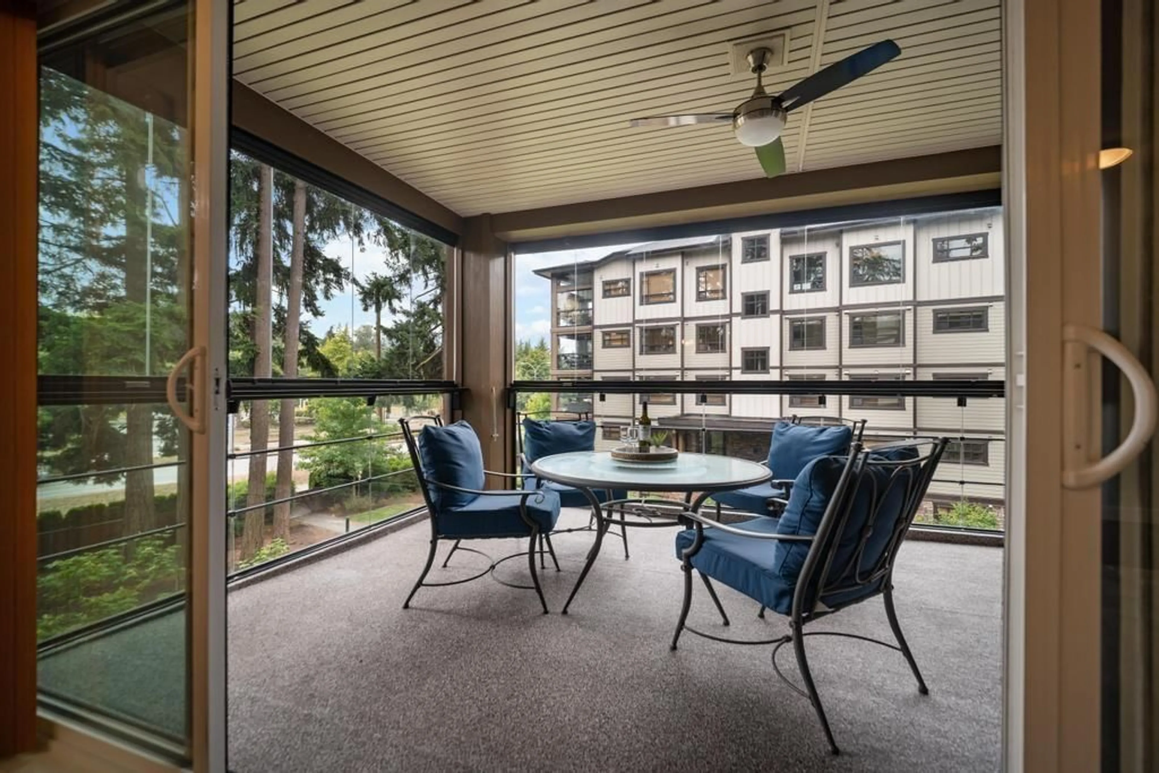 Patio, water/lake/river/ocean view for 306 - 3535 146A STREET, Surrey British Columbia V4P0H2