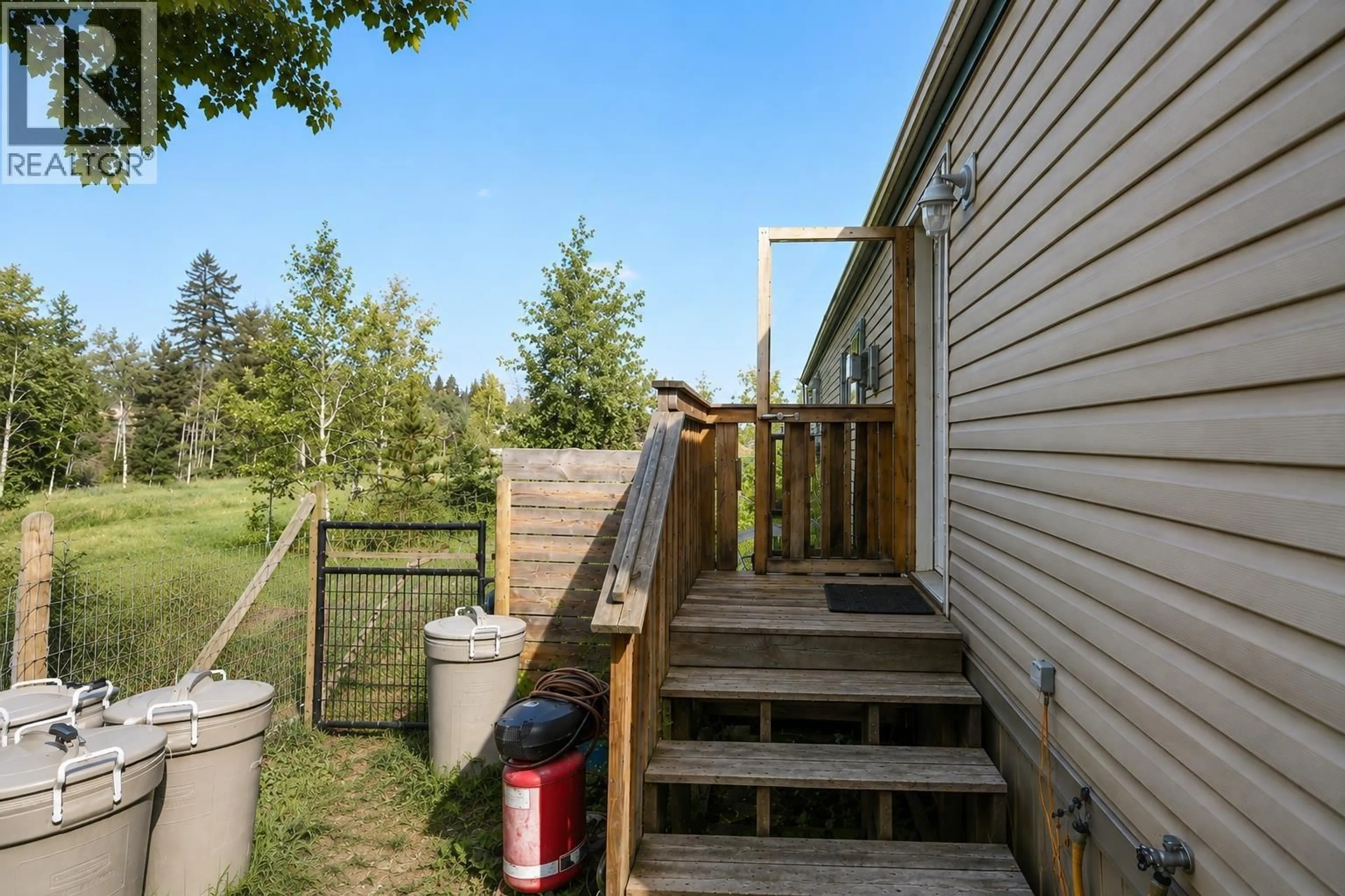 Patio, unknown for 5465 ELLIOT LAKE ROAD, 108 Mile Ranch British Columbia V0K2E1