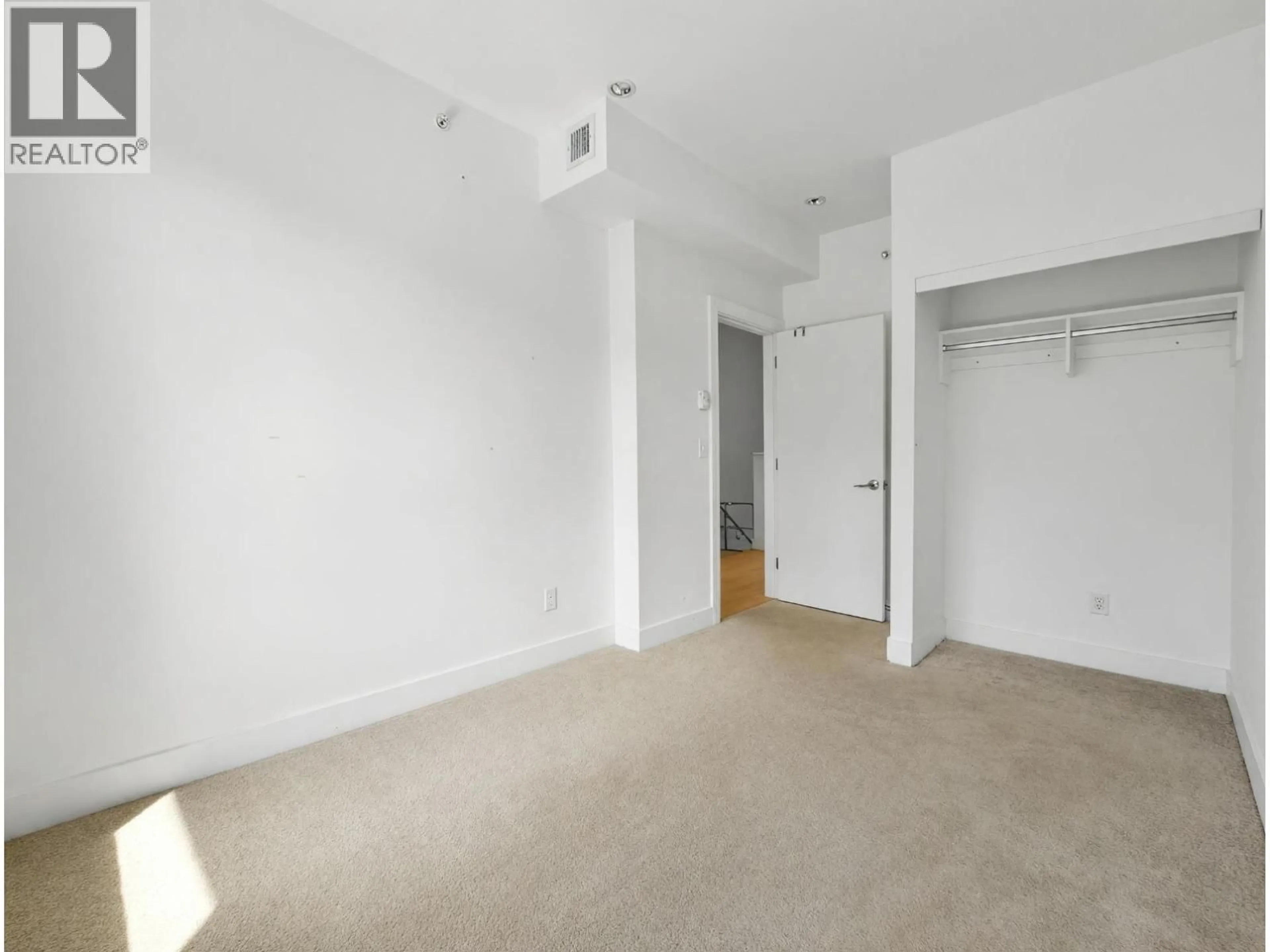 A pic of a room for 1116 FALCON DRIVE, Coquitlam British Columbia V3E0M7