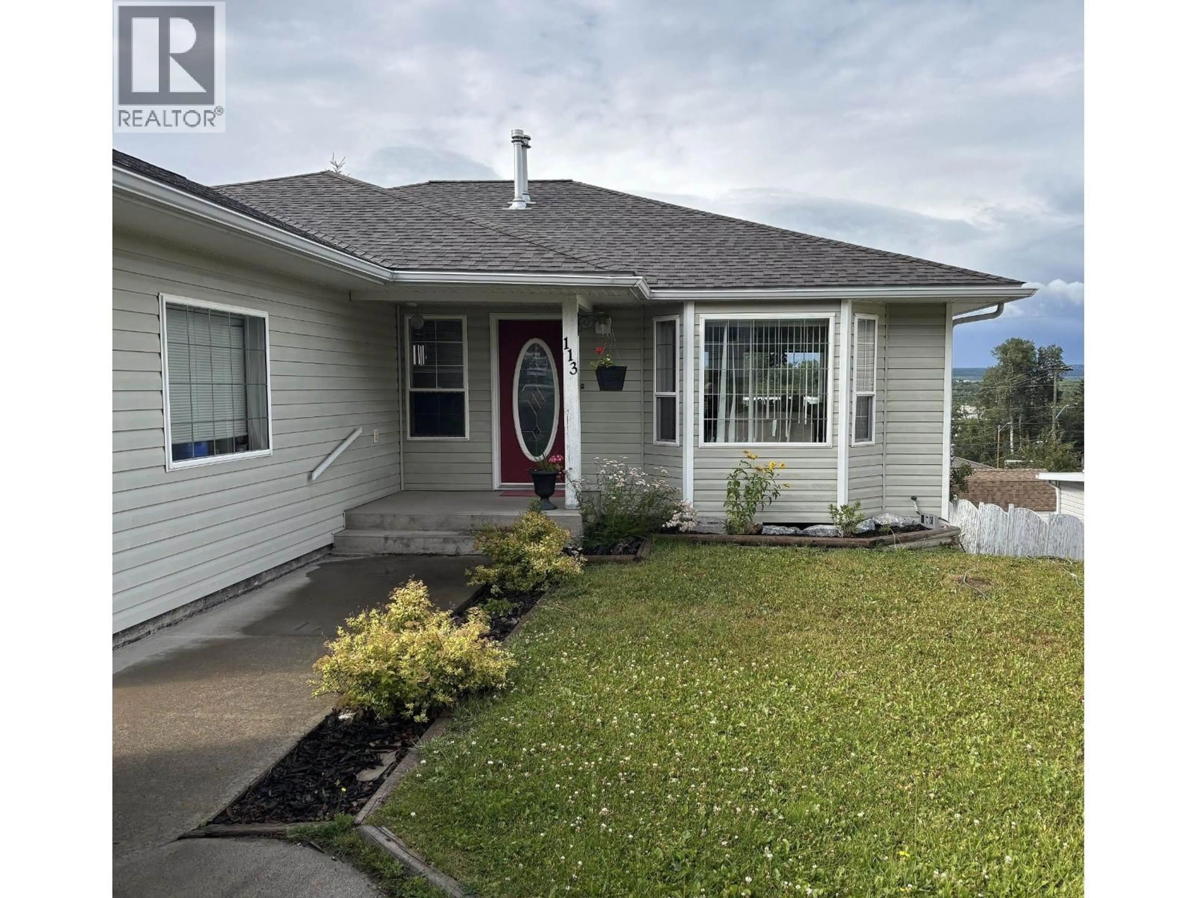 Home with vinyl exterior material, unknown for 113 FIFTH STREET, Vanderhoof British Columbia V0J3A0