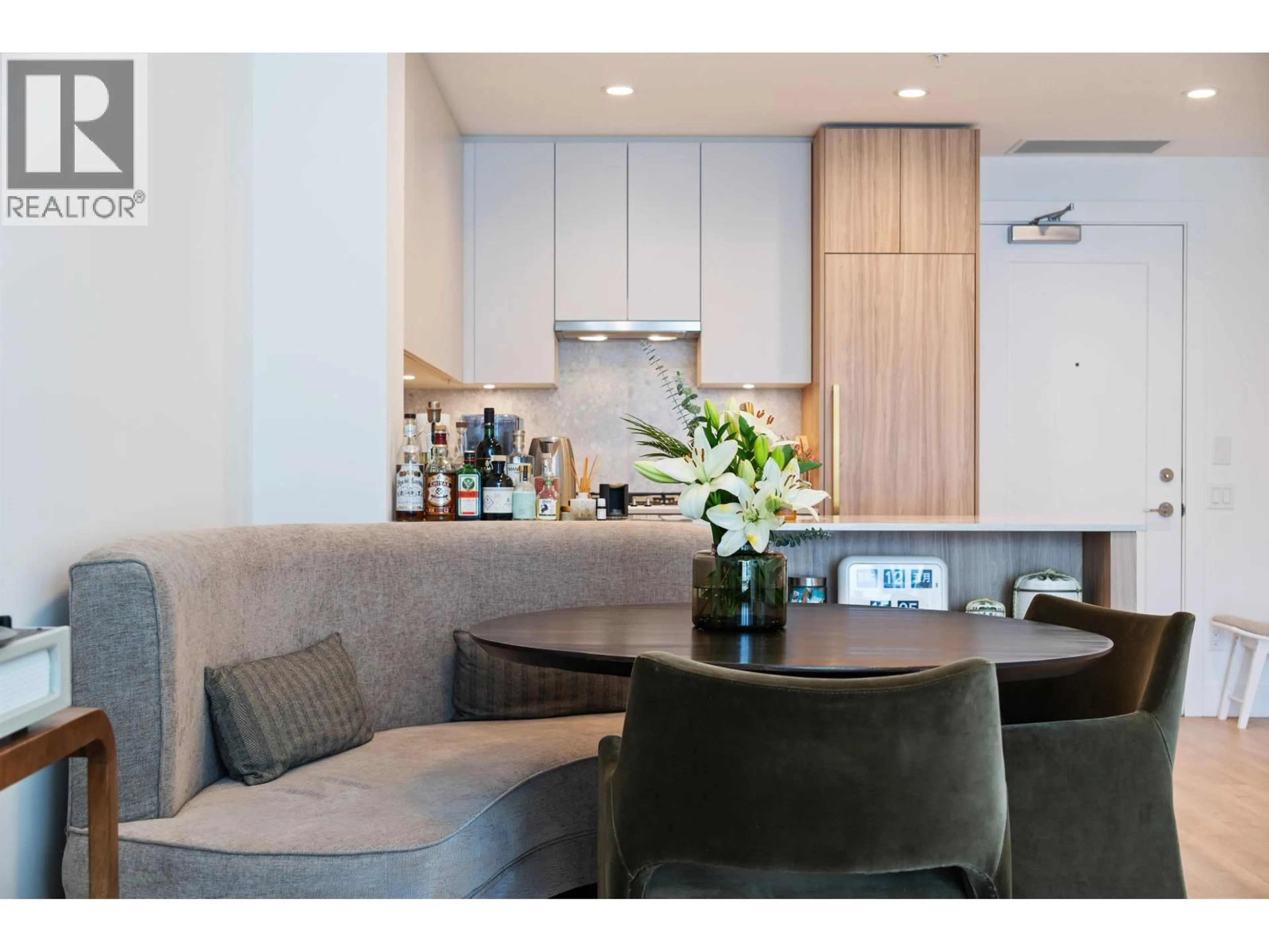 Open concept kitchen, unknown for 505 - 2385 EMERY COURT, North Vancouver British Columbia V7J0G1