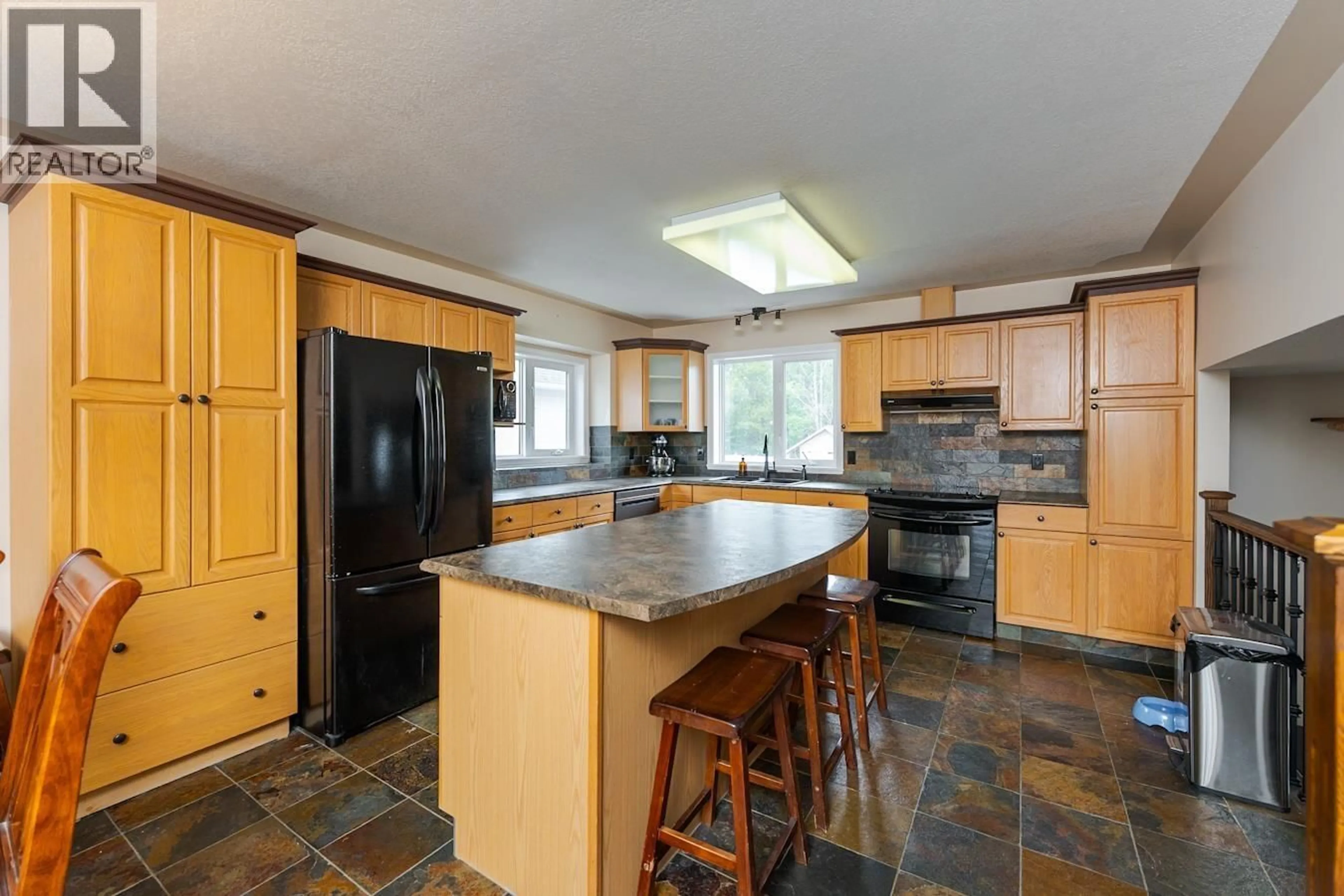 Open concept kitchen, unknown for 5559 HEYER ROAD, Prince George British Columbia V2N6J3