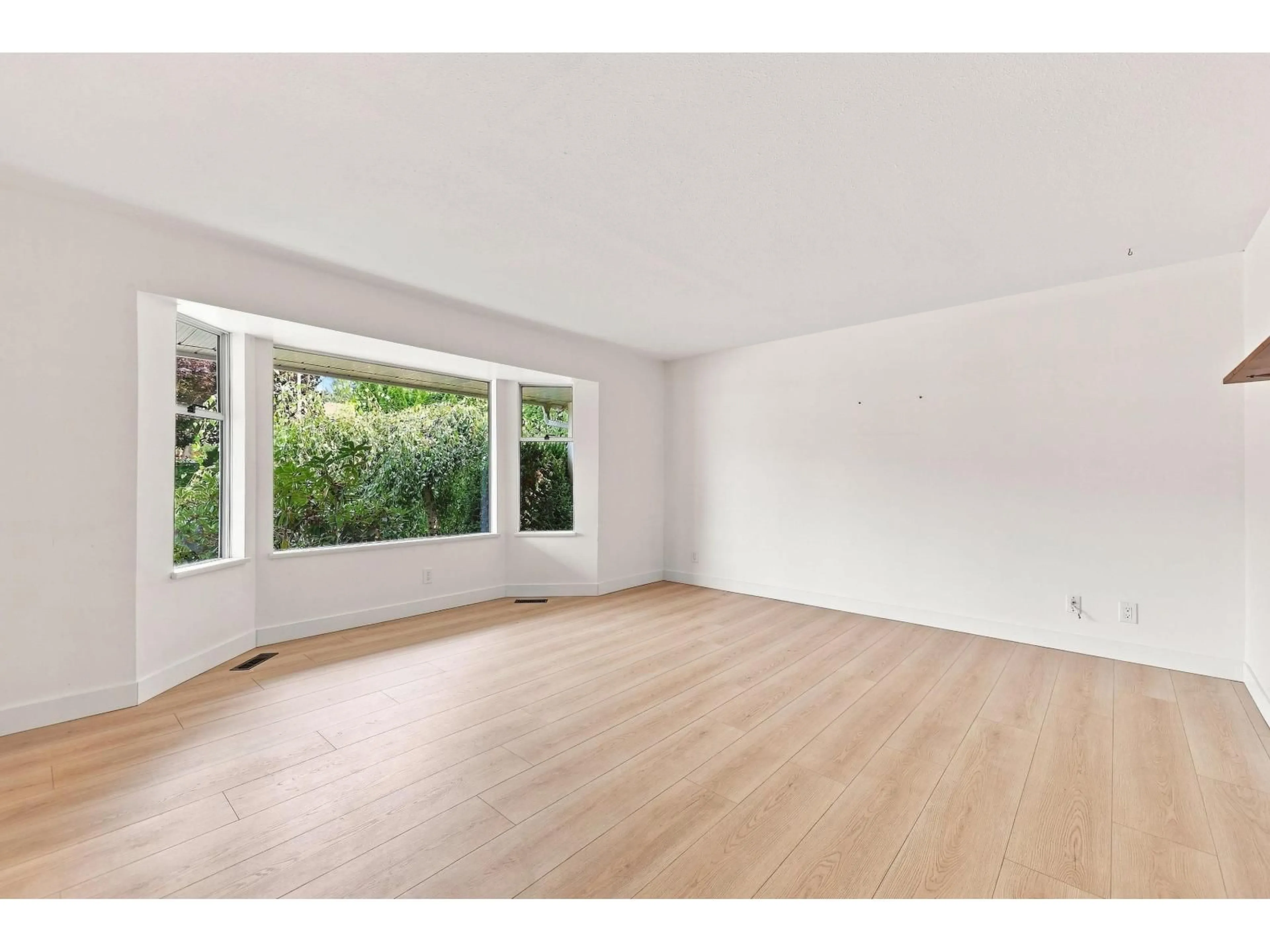A pic of a room for 4855 200A STREET, Langley British Columbia V3A5W7